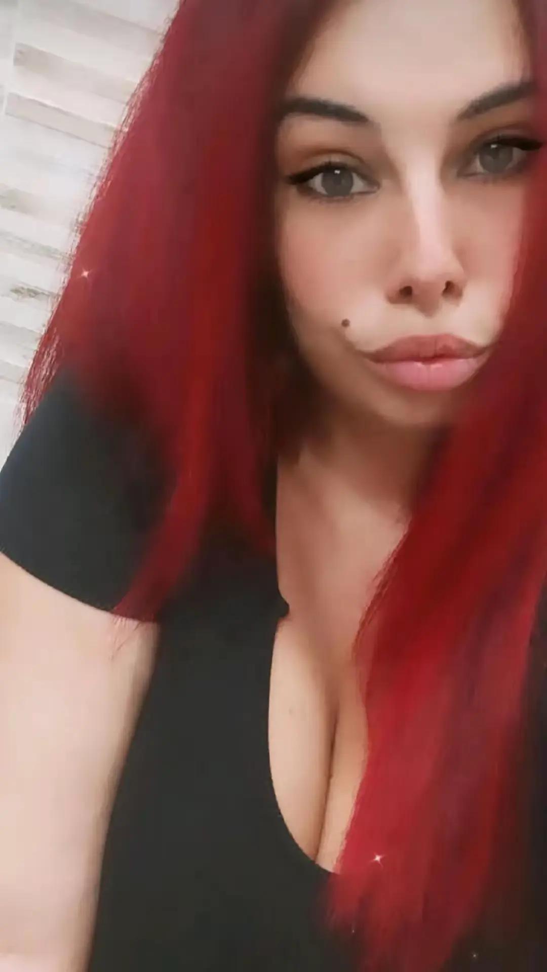 @👽