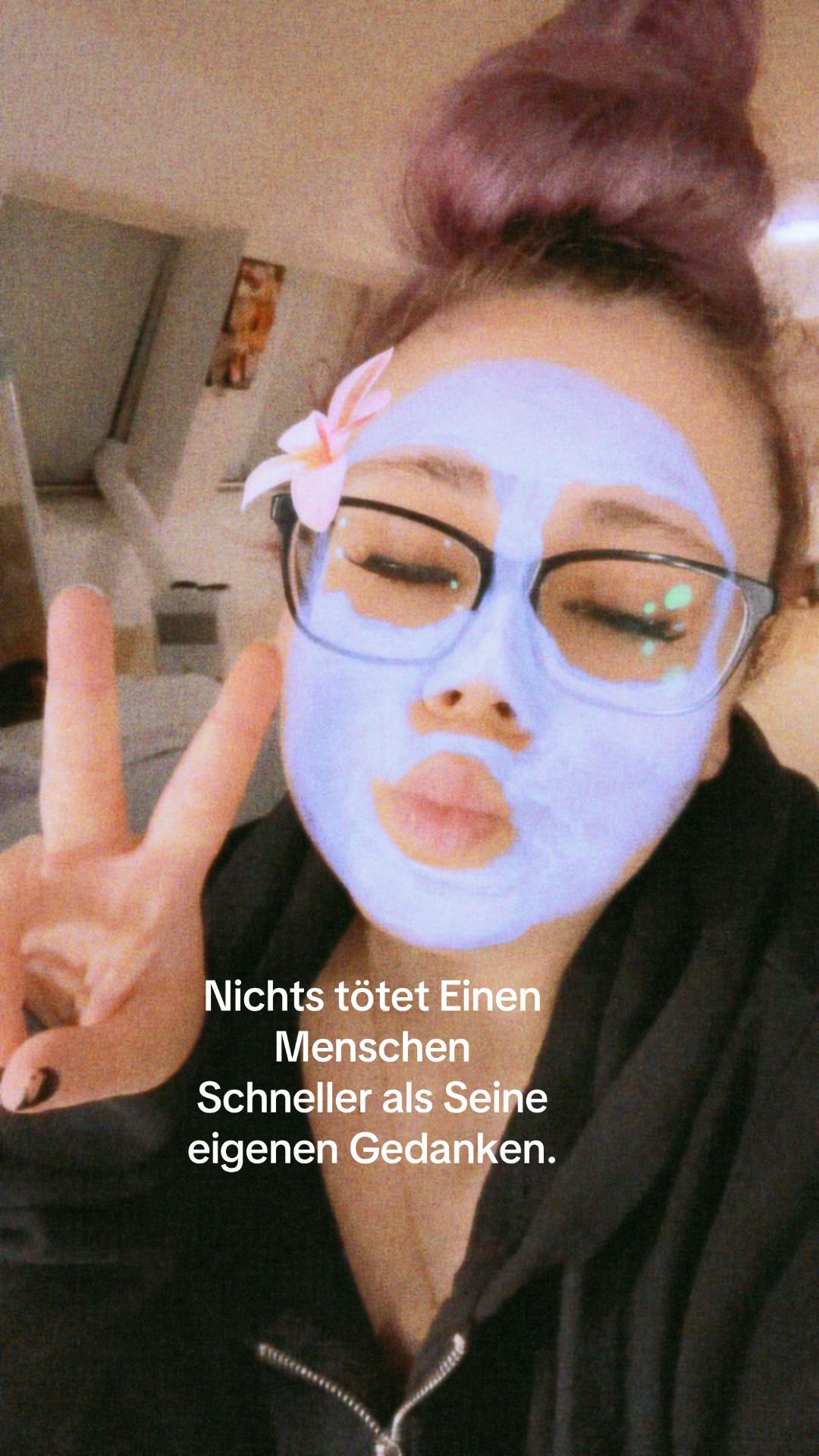 @Beccy🦋۶ৎ