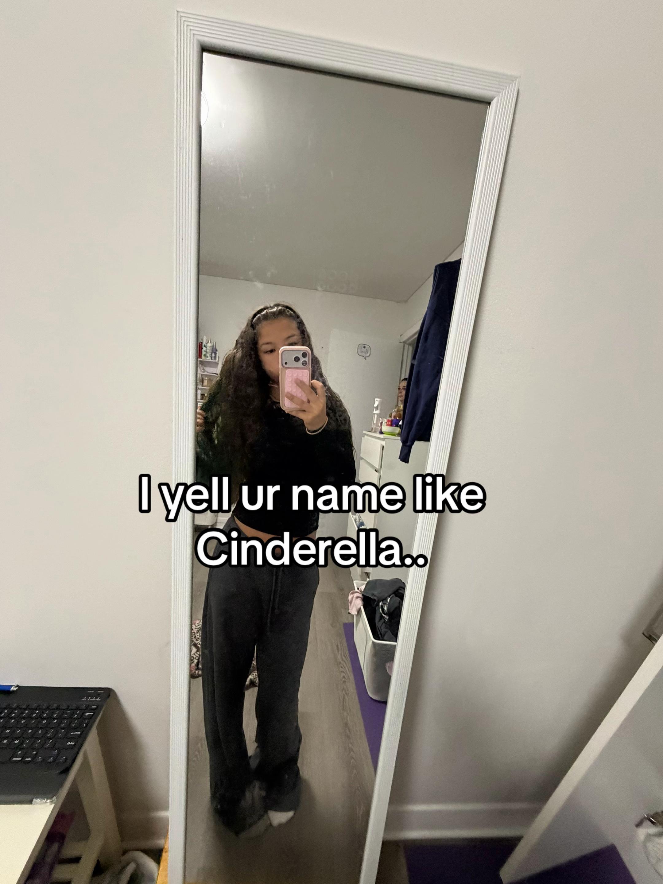 @𓏲𝄢