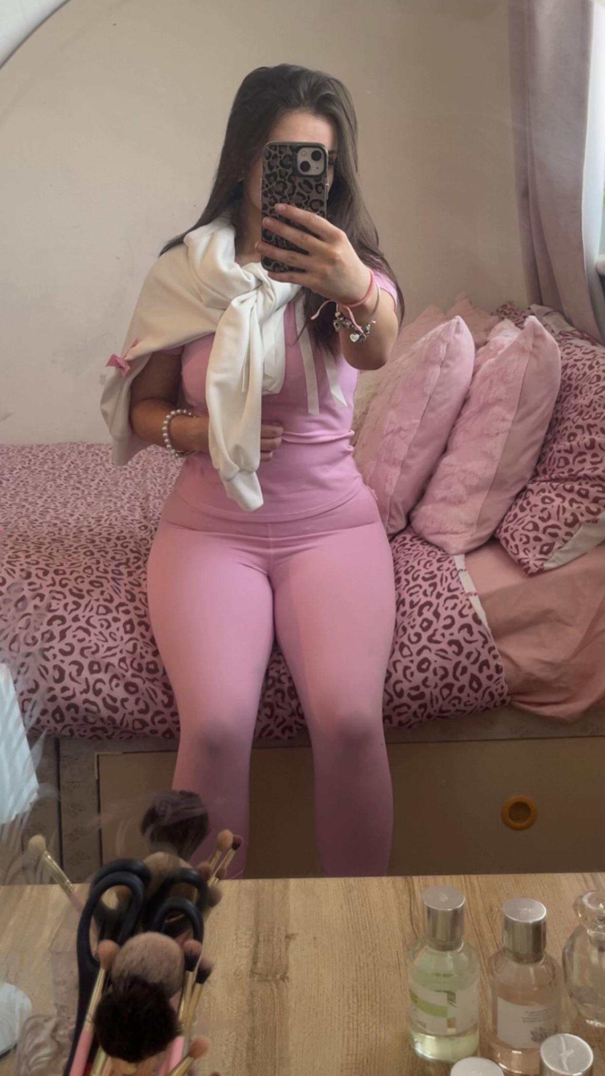 @katiierae08