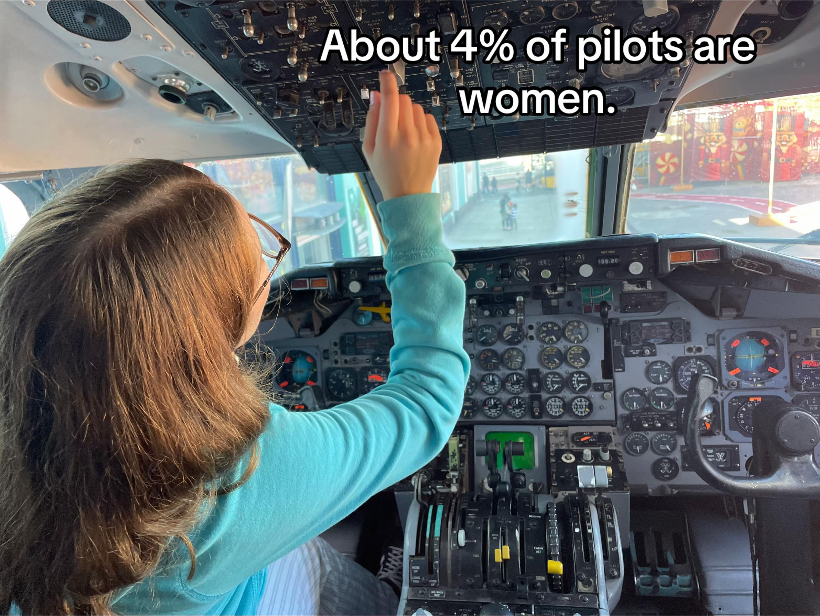 @🛩️Aviation girl🛩️