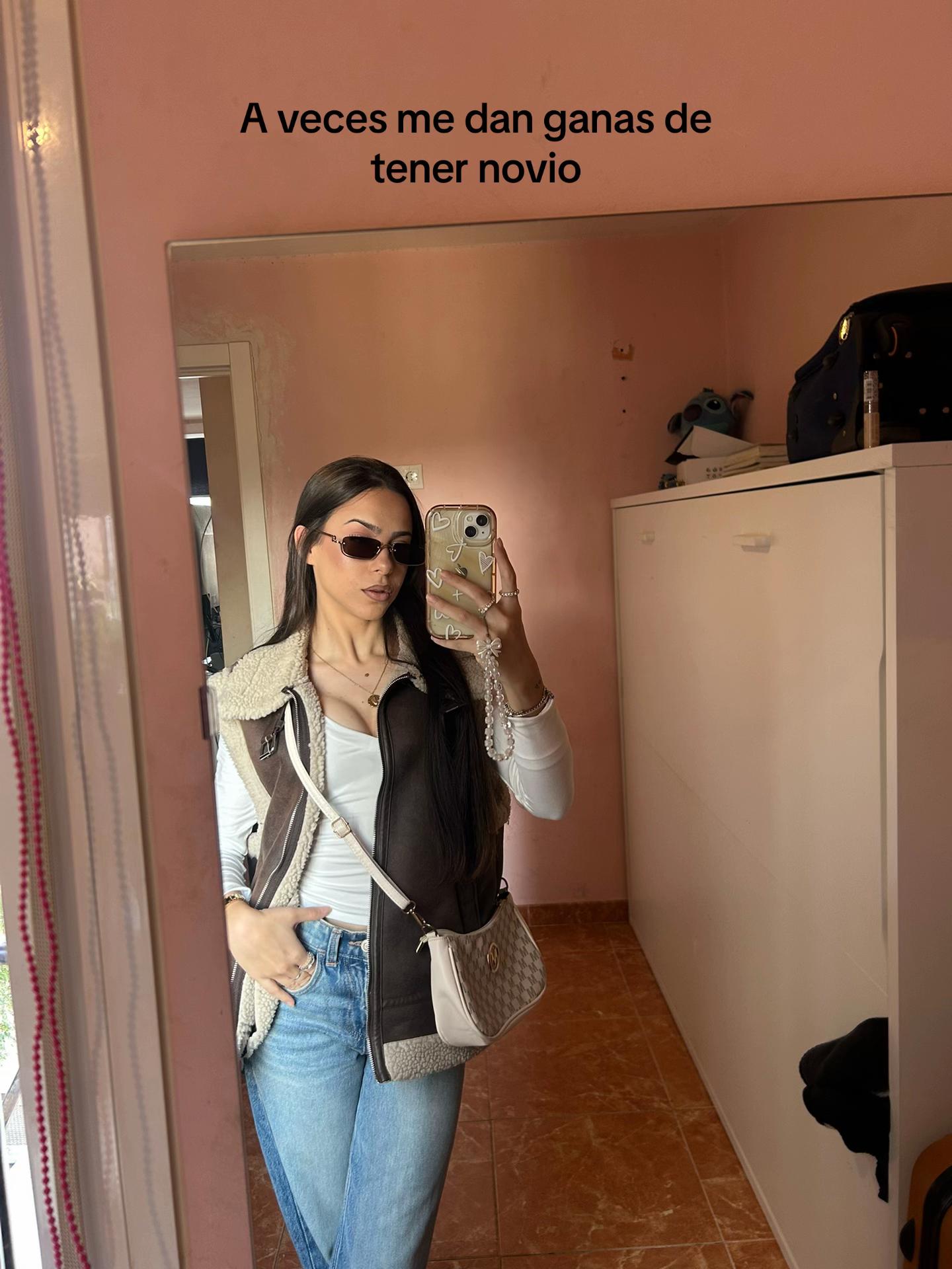 @macaareena18_