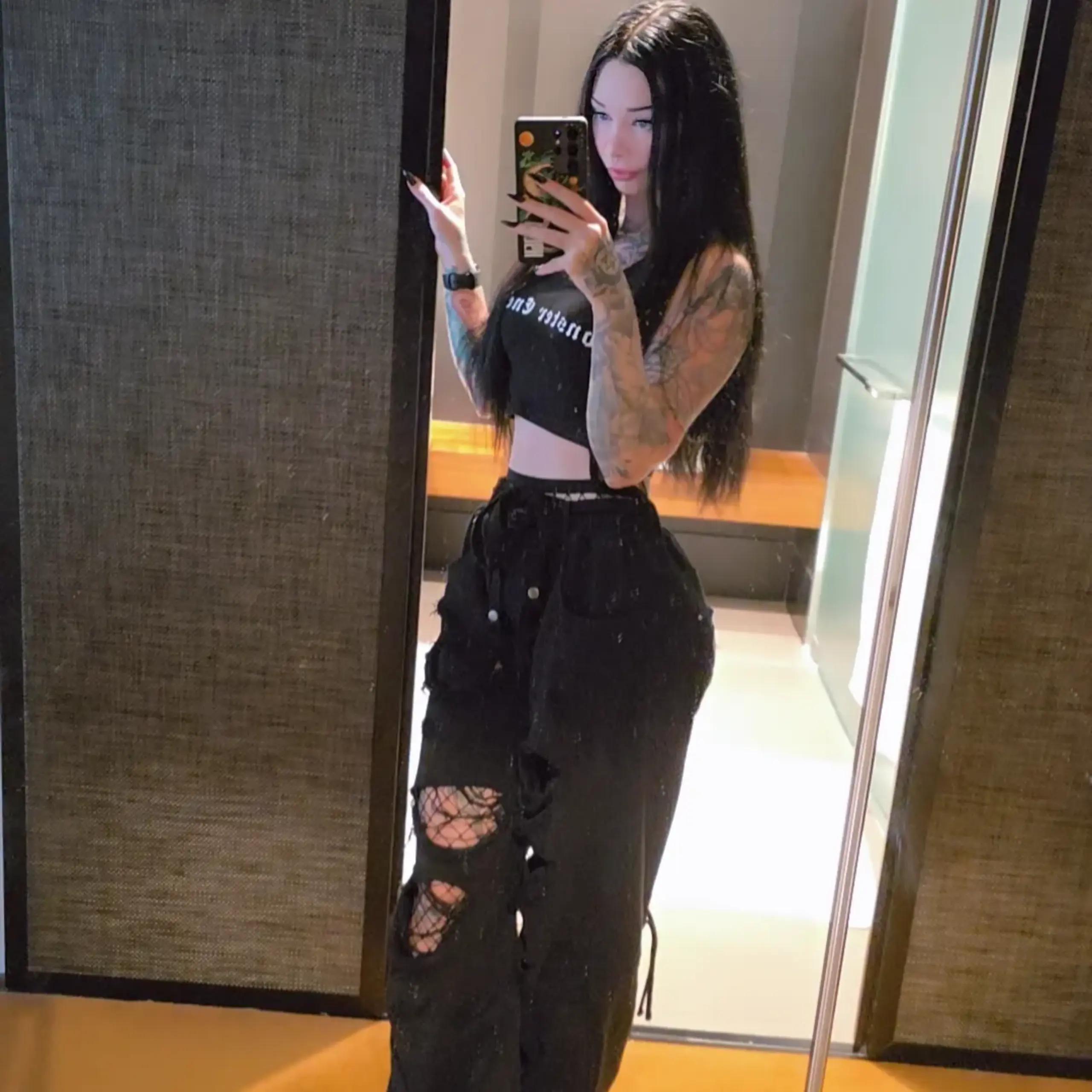 @Ezis_fb