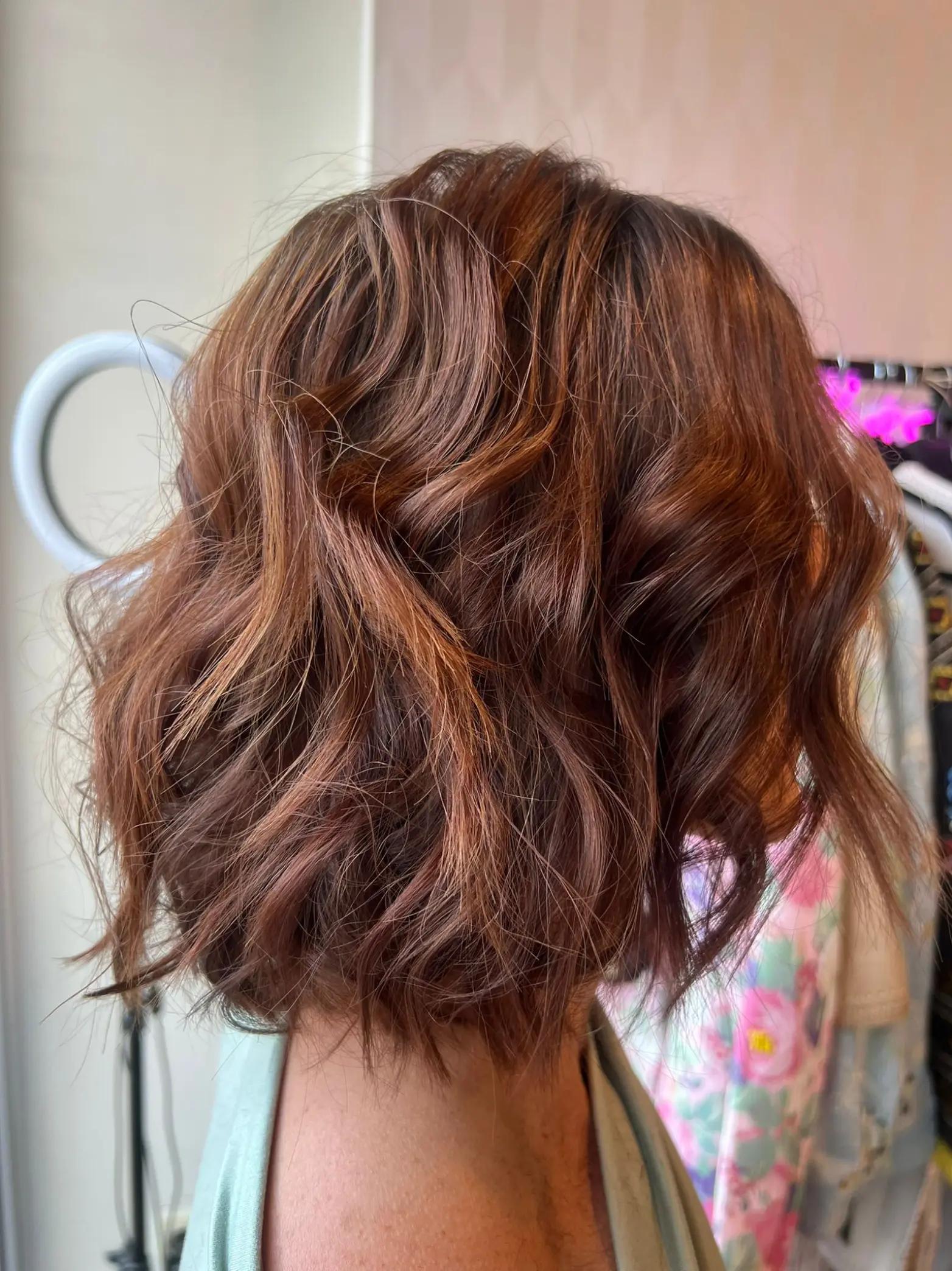 @Ilona.kapsalon.lunique