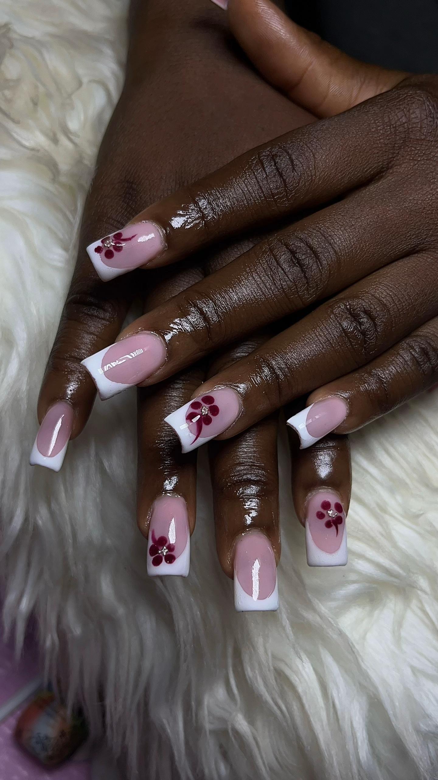@Owerri~Nail and Lash Tech💅🏻