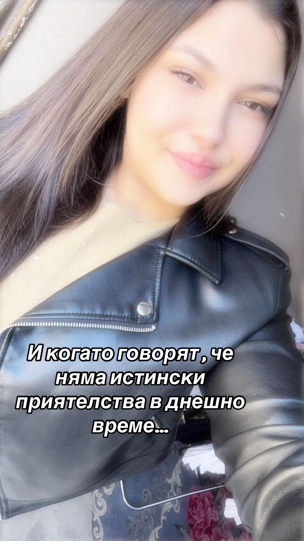 @🎭