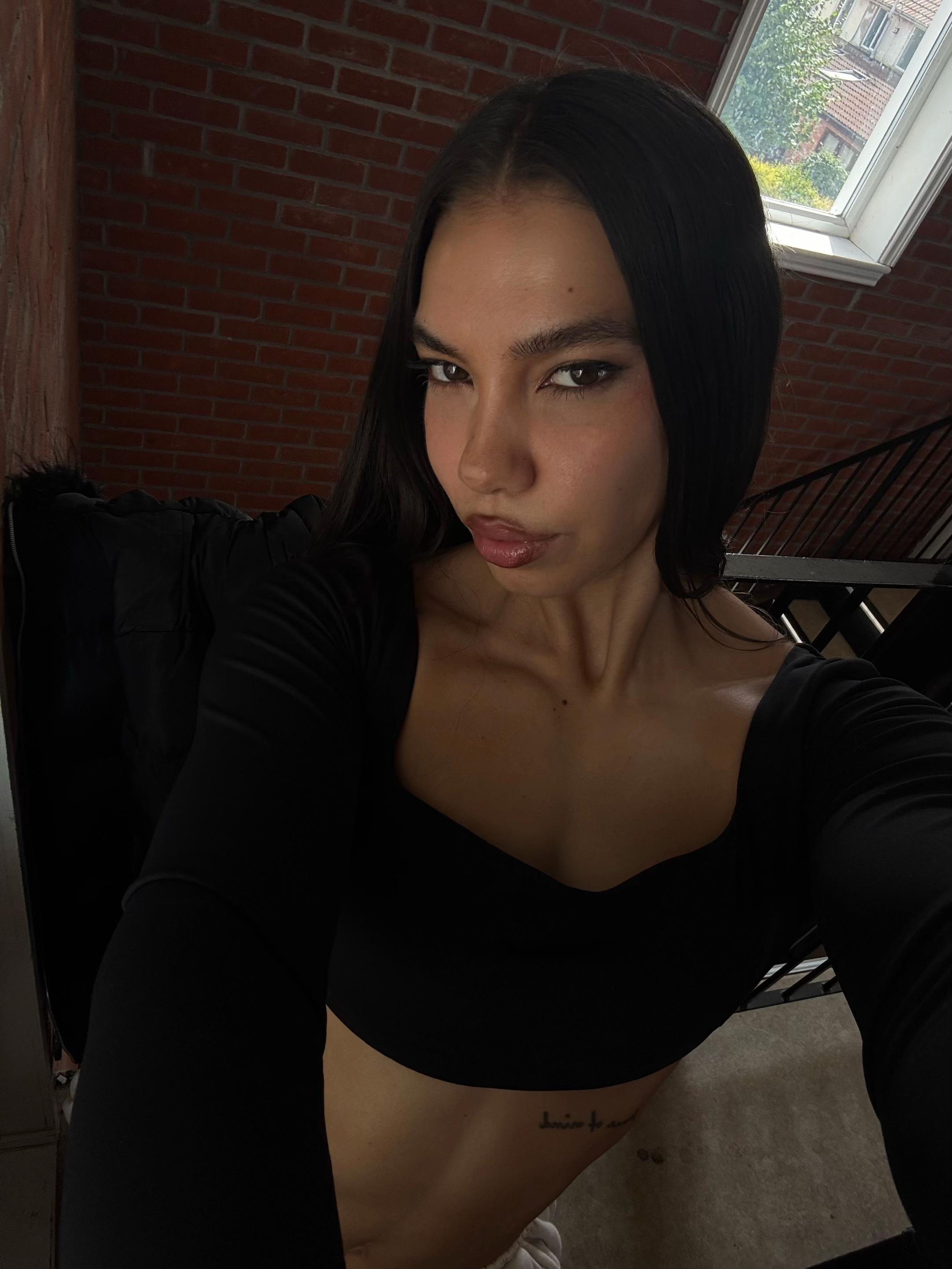 @curvedbydi