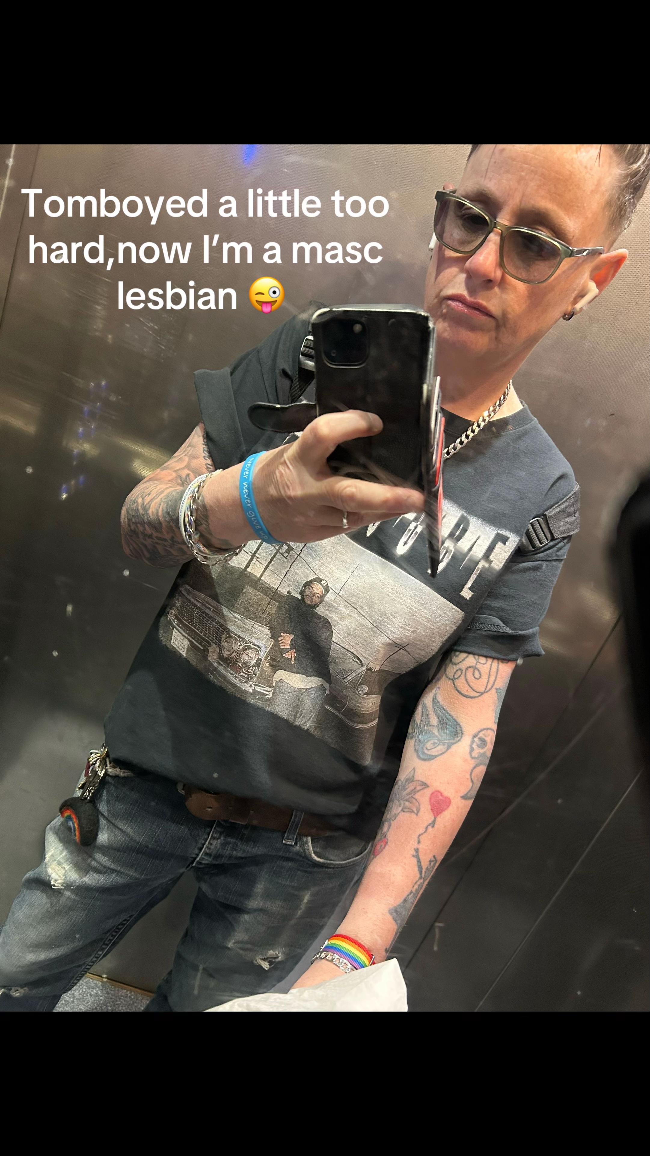 @Soft masc lesbian