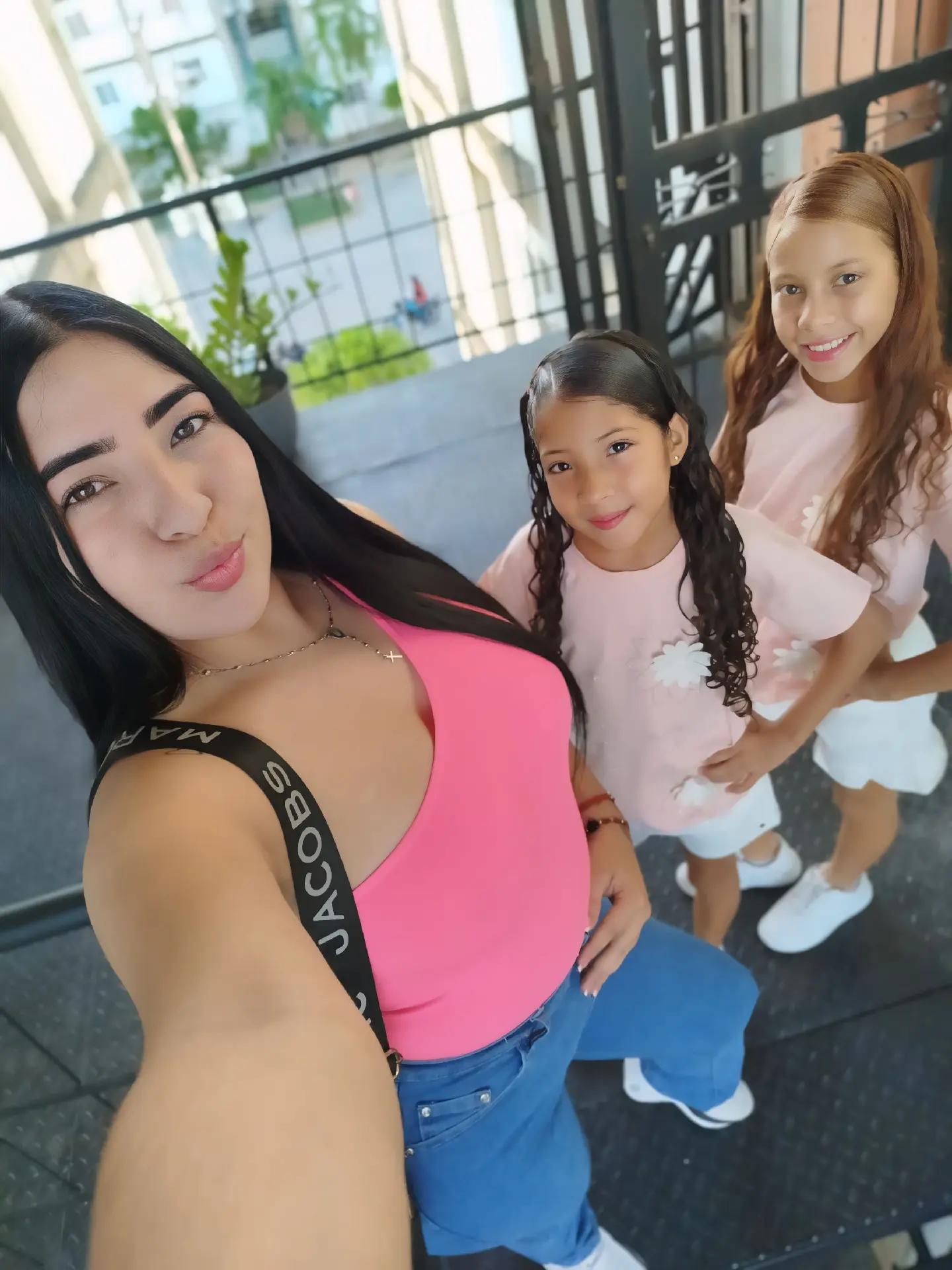 @Desiree08
