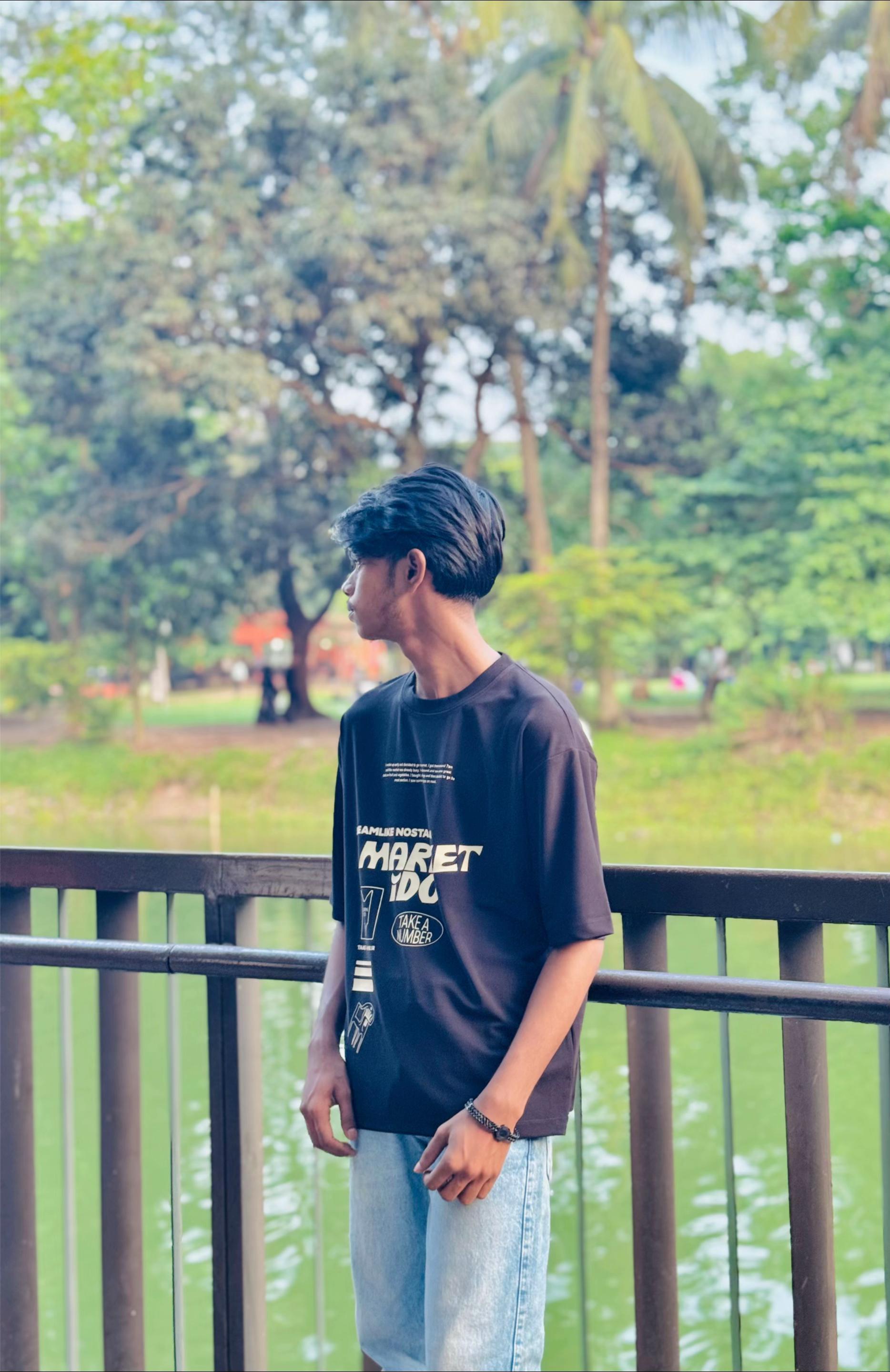 @rAbBu>🀄