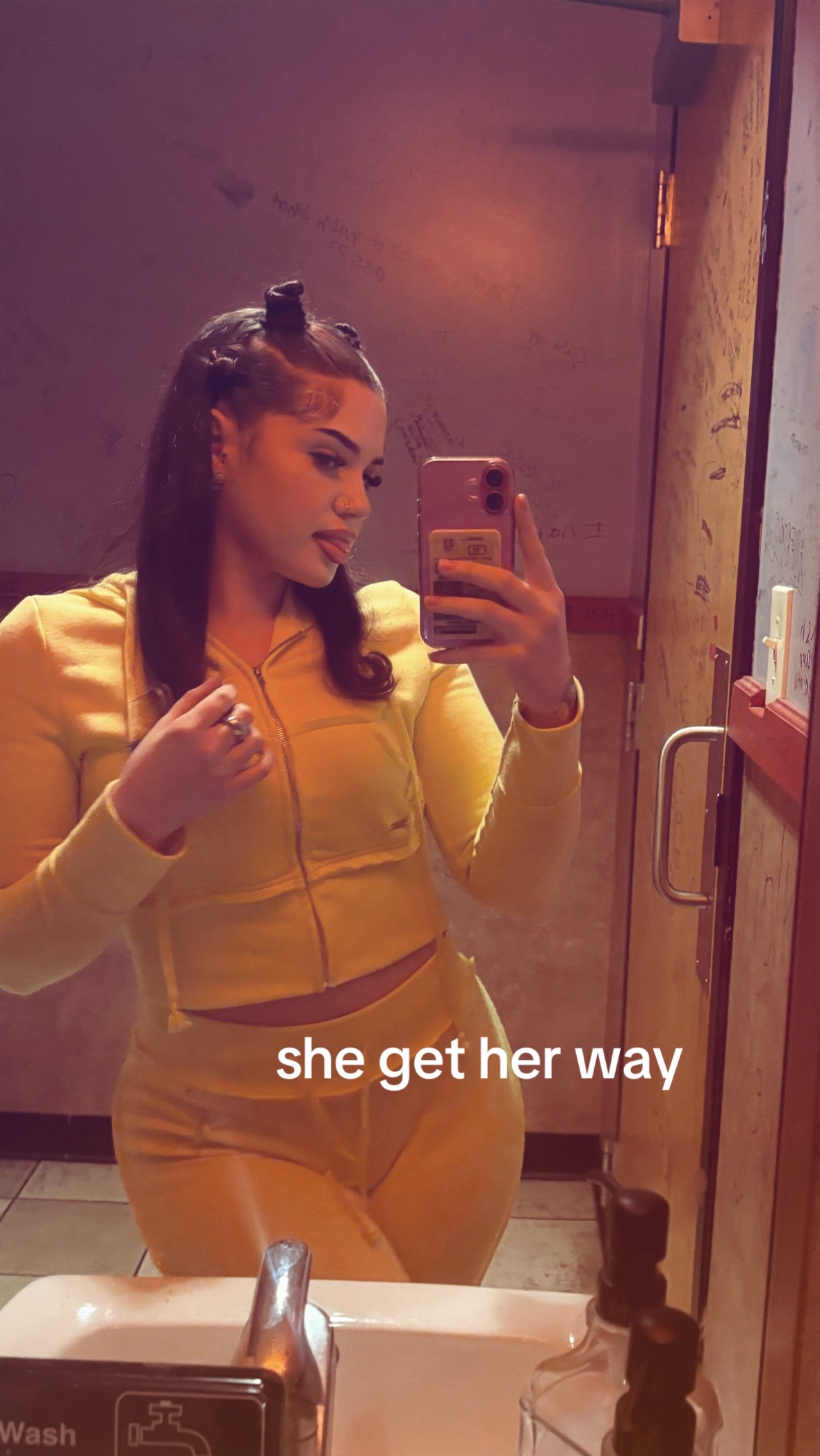 @alicia