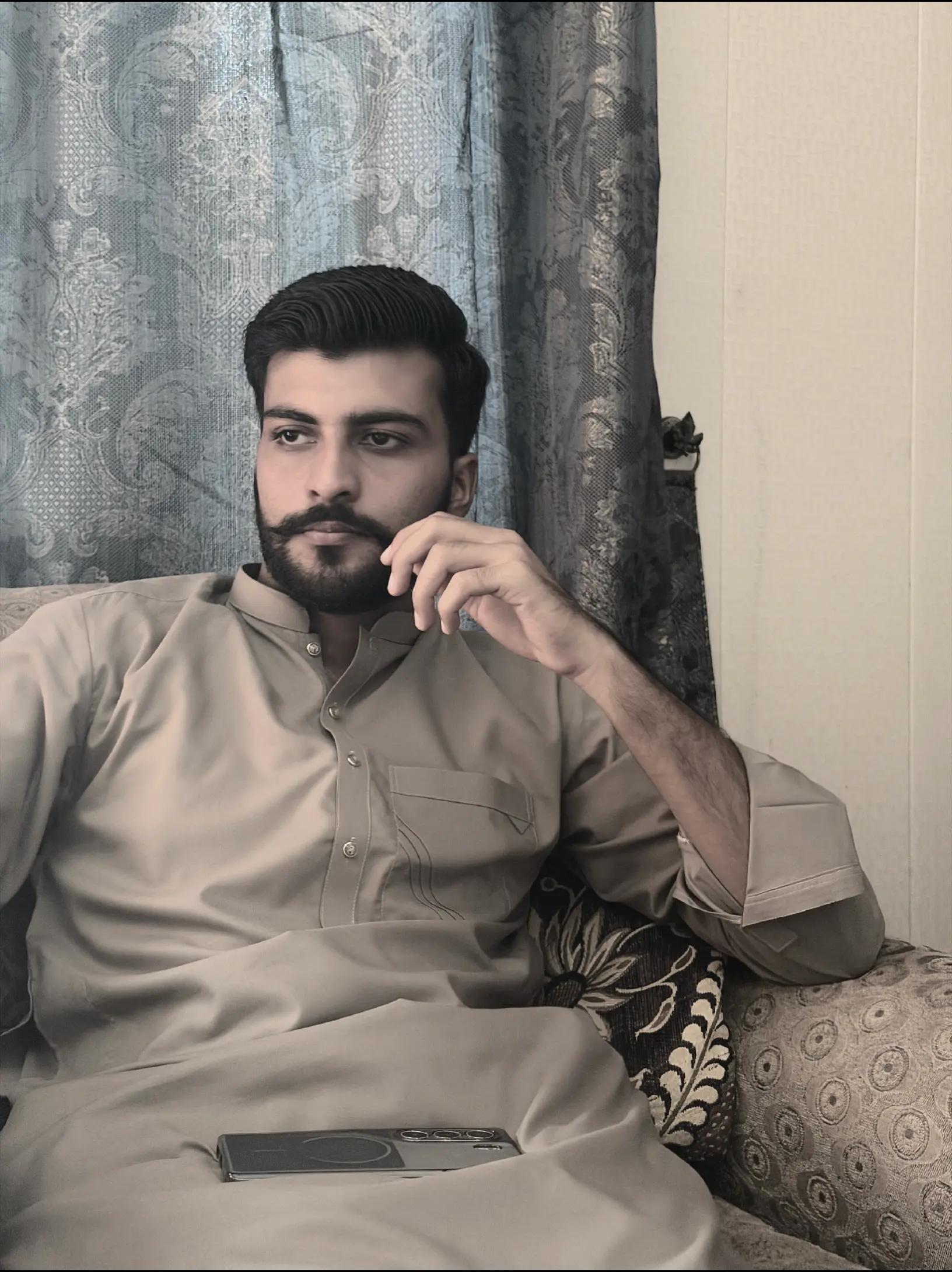 @ہاشم اعوان ⚜️