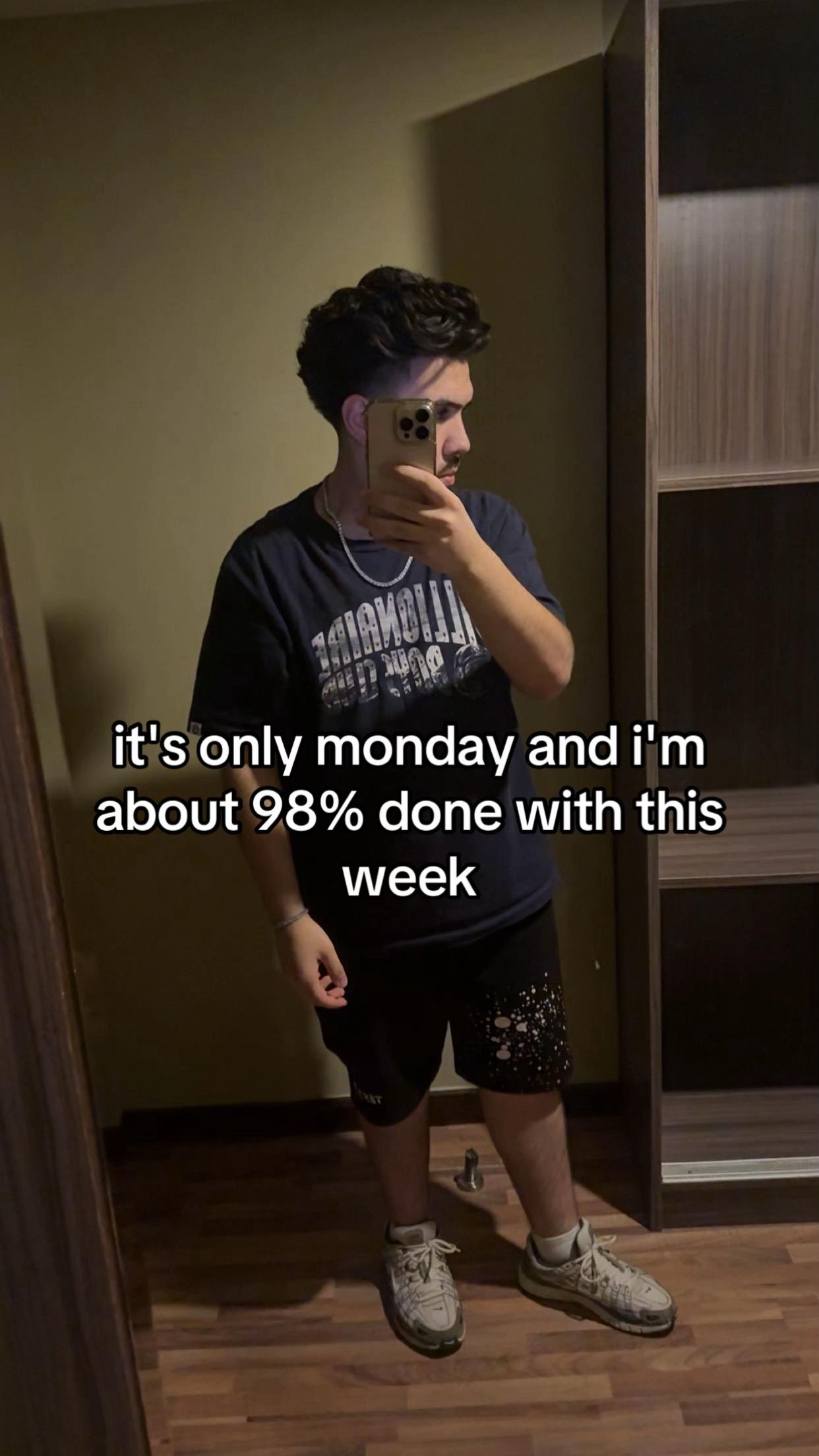 @Sam🤩