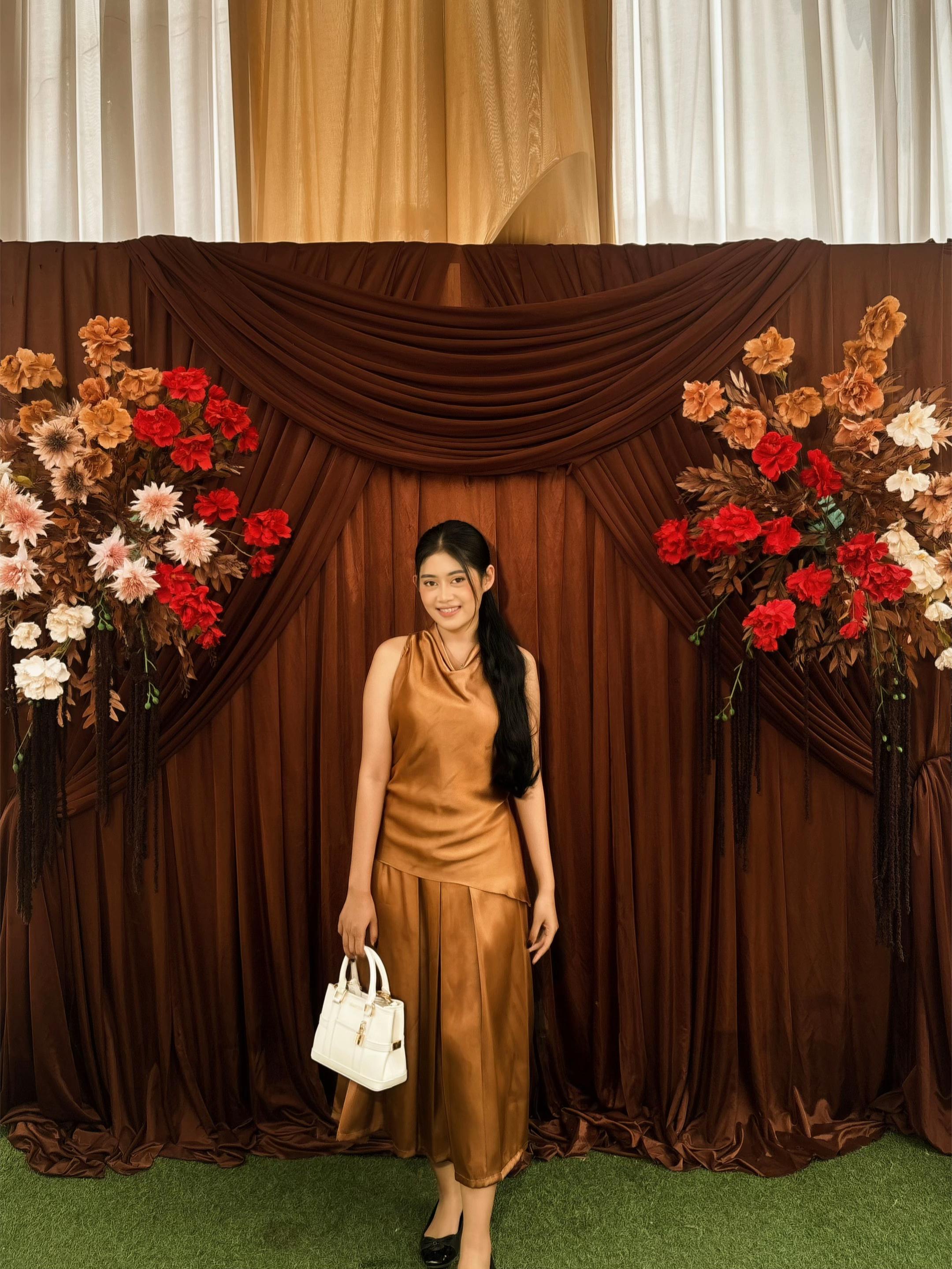 @罗海娜 Hanalia