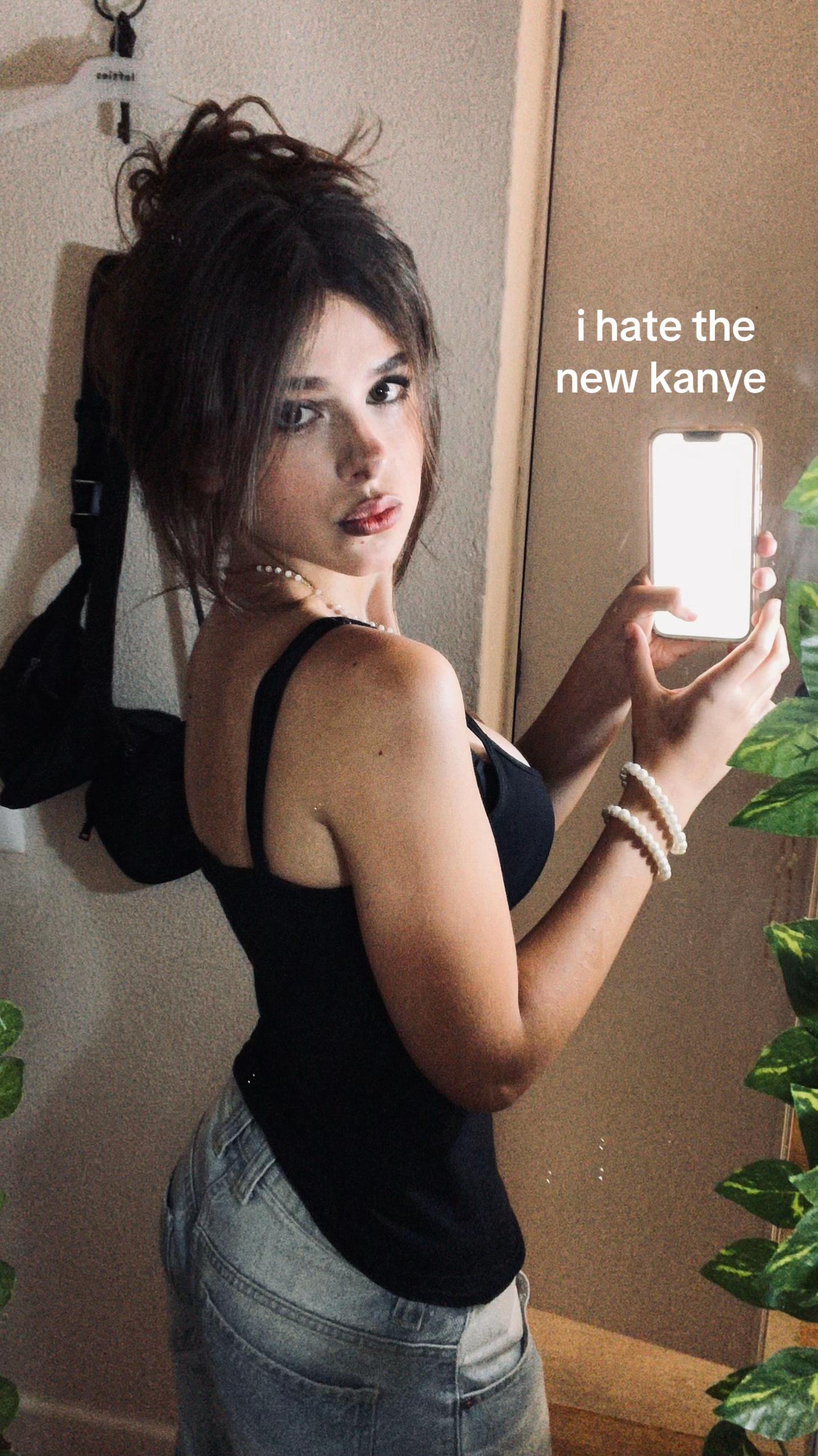 @daniella