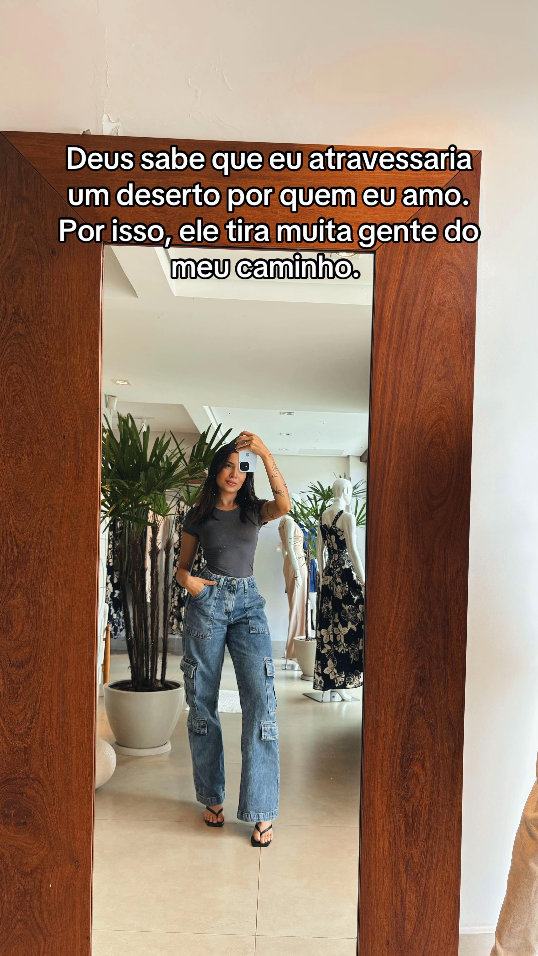 @Larinha