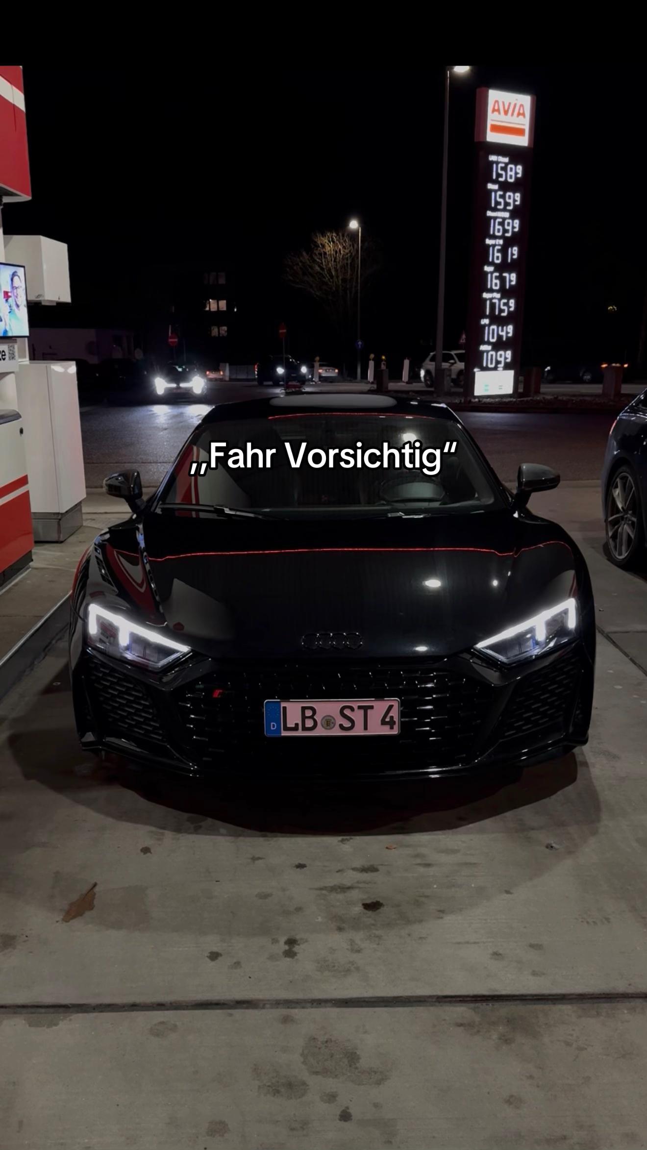 @M.H