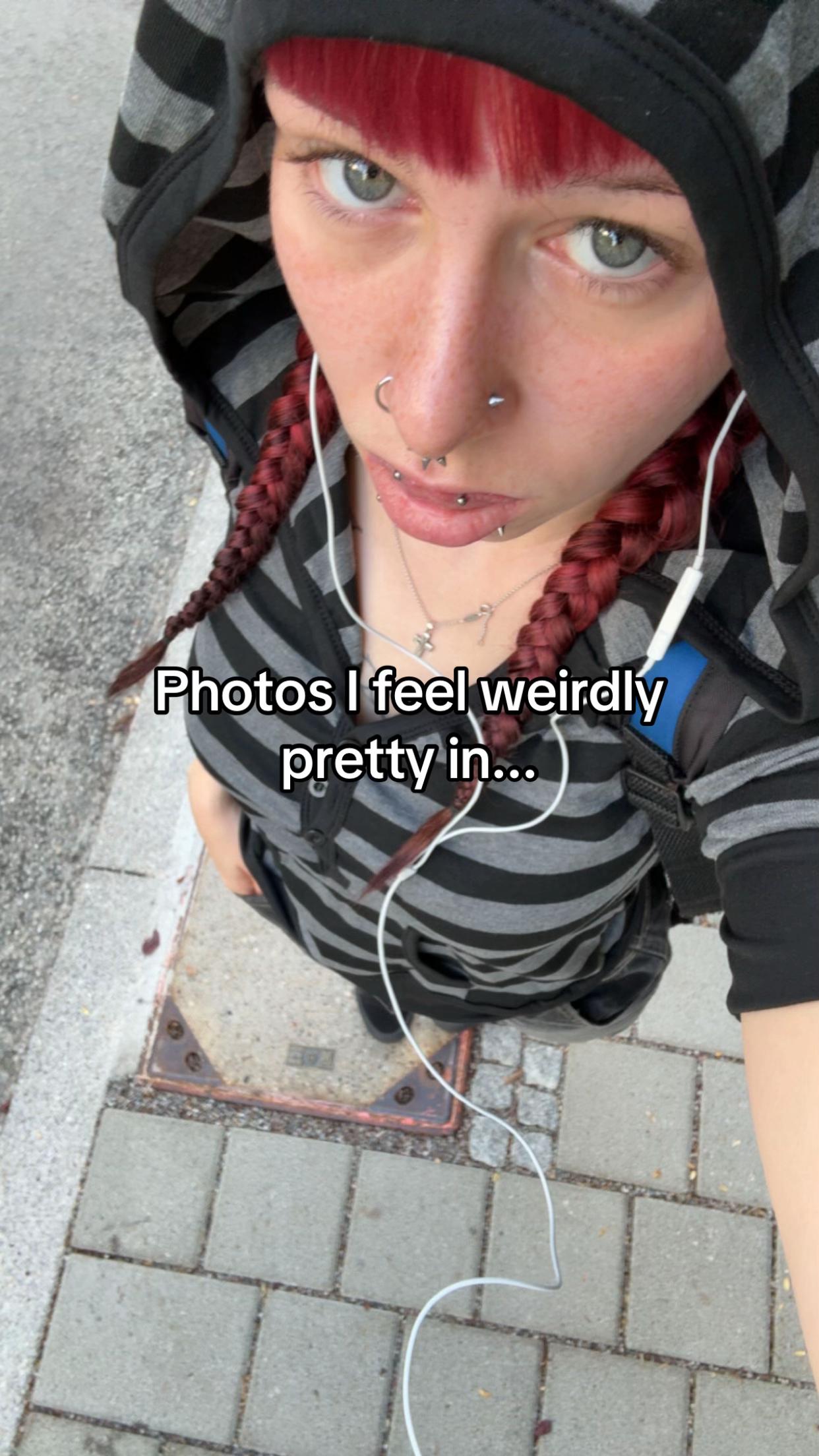@≽^•༚•🎀≼