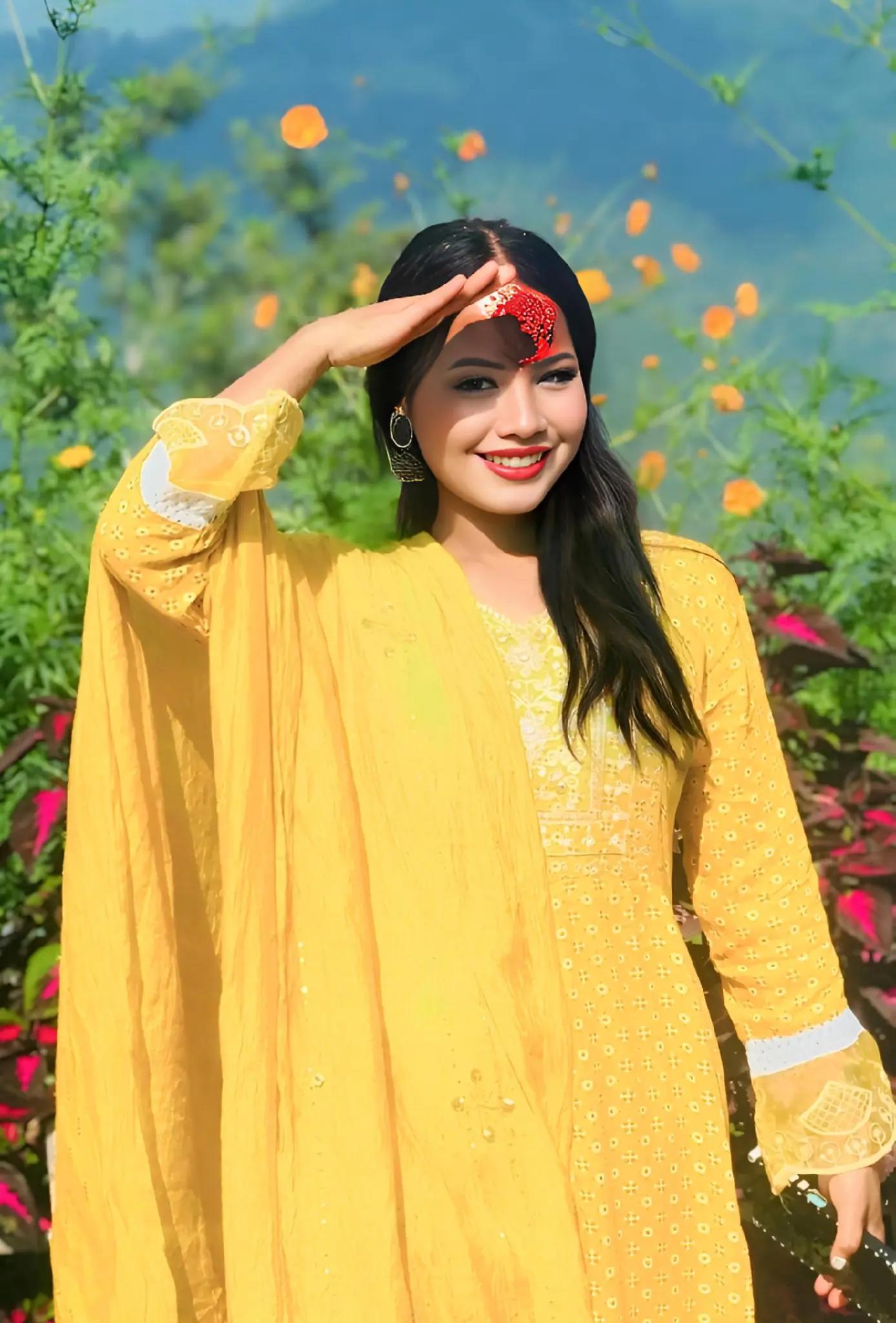 @रचना बुर्लाकोटी सिटौला❤️