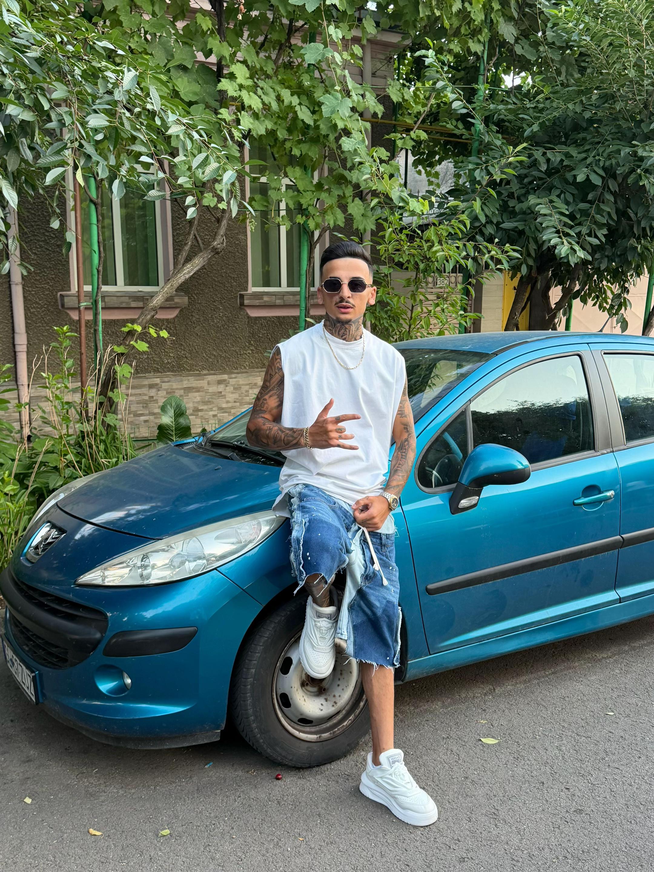@Lazăr666