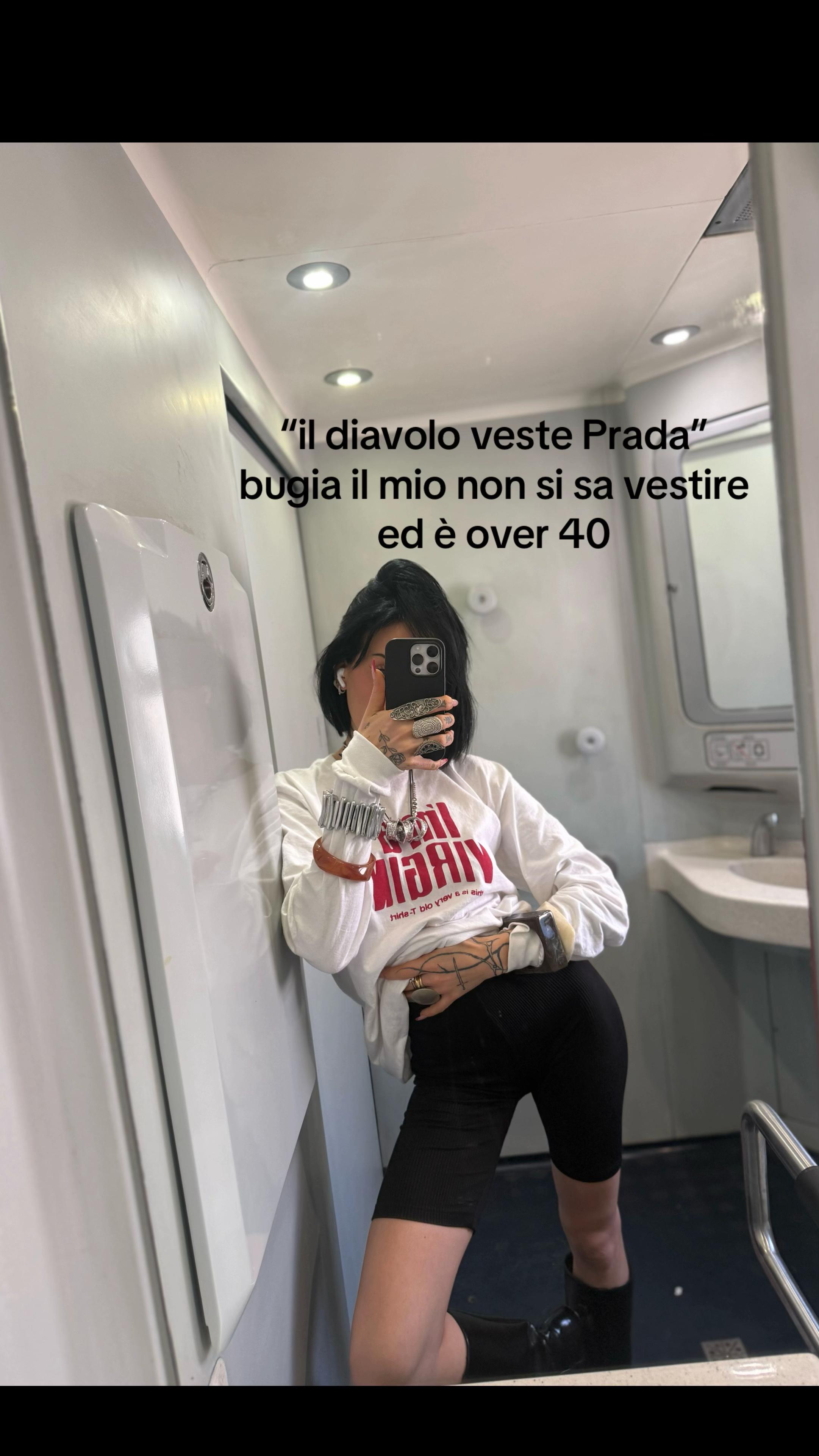 @_stefanialibroiaa