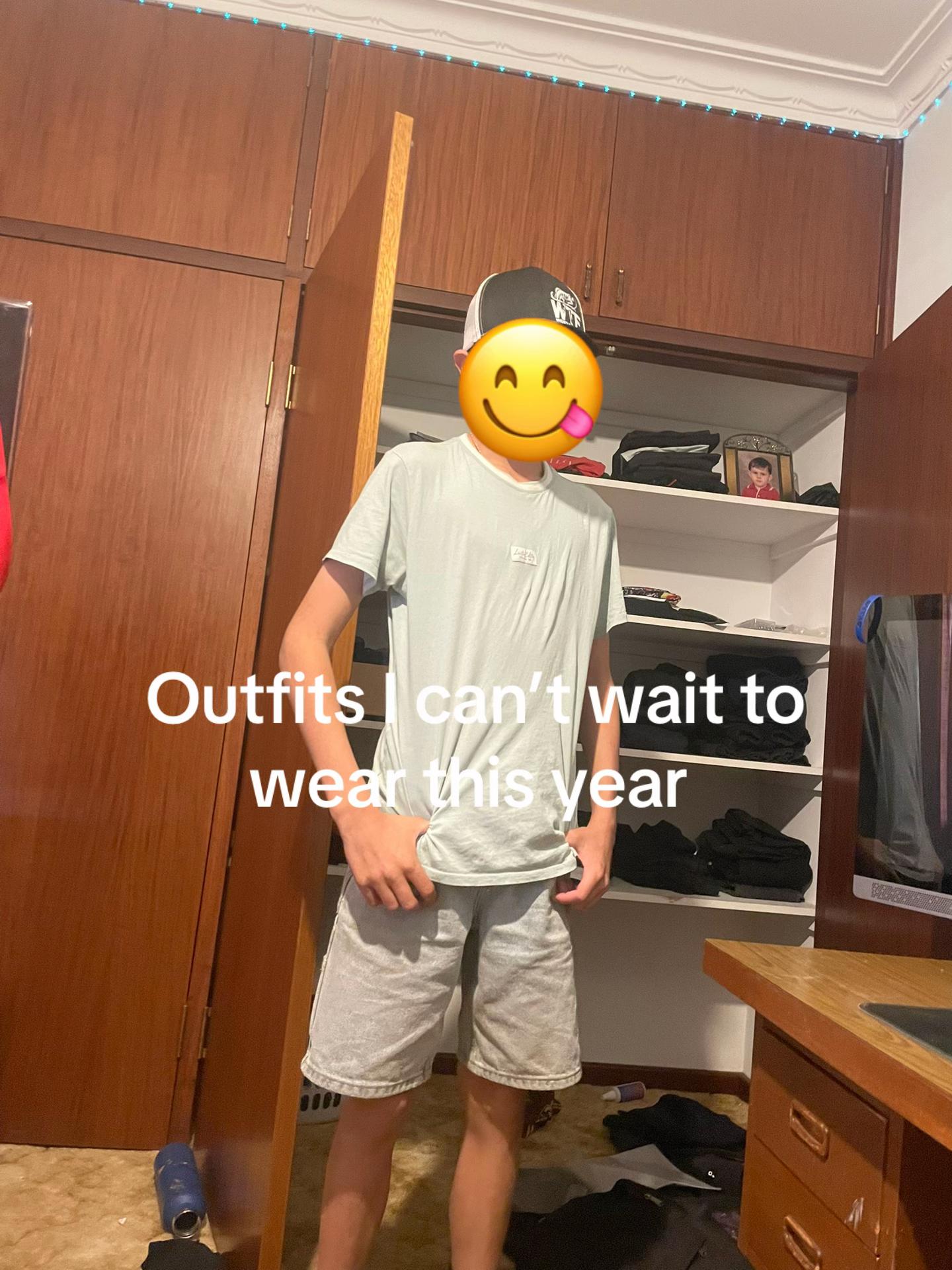 @BĘNJĨ&trade;️