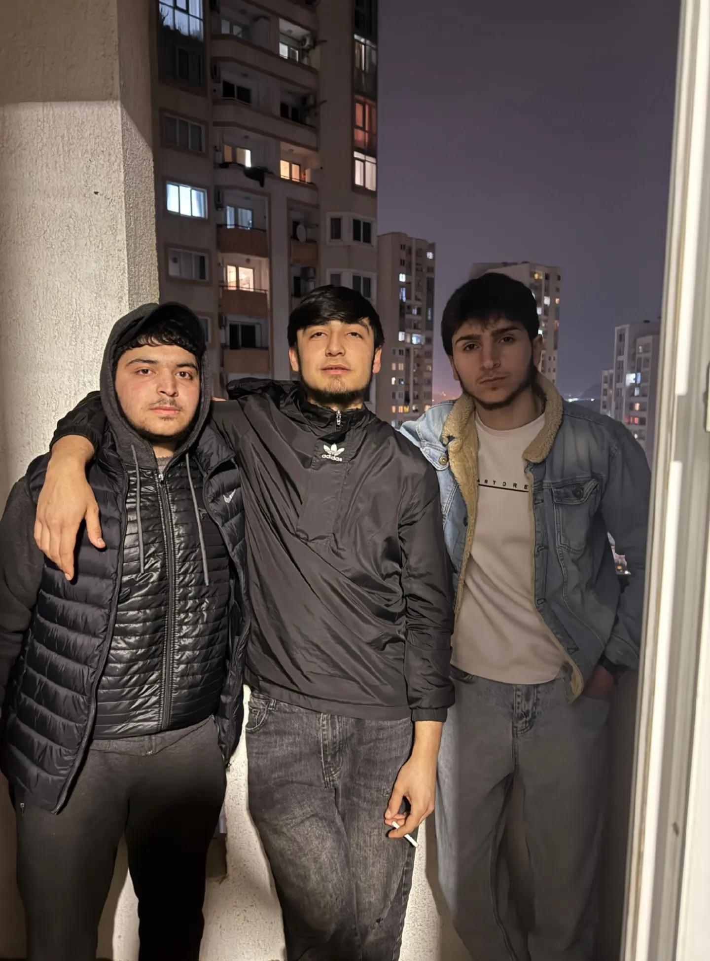@_ 𝐾 𝐴 𝑆 𝐼 𝑀 𝑂 𝑉_