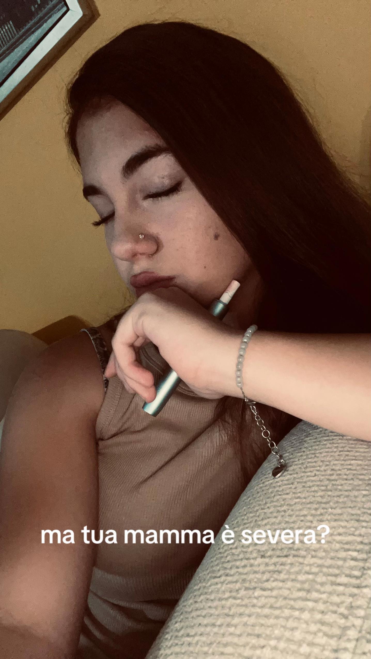 @𝓢 𝓞 𝓕 𝓘 𝓐 🌒