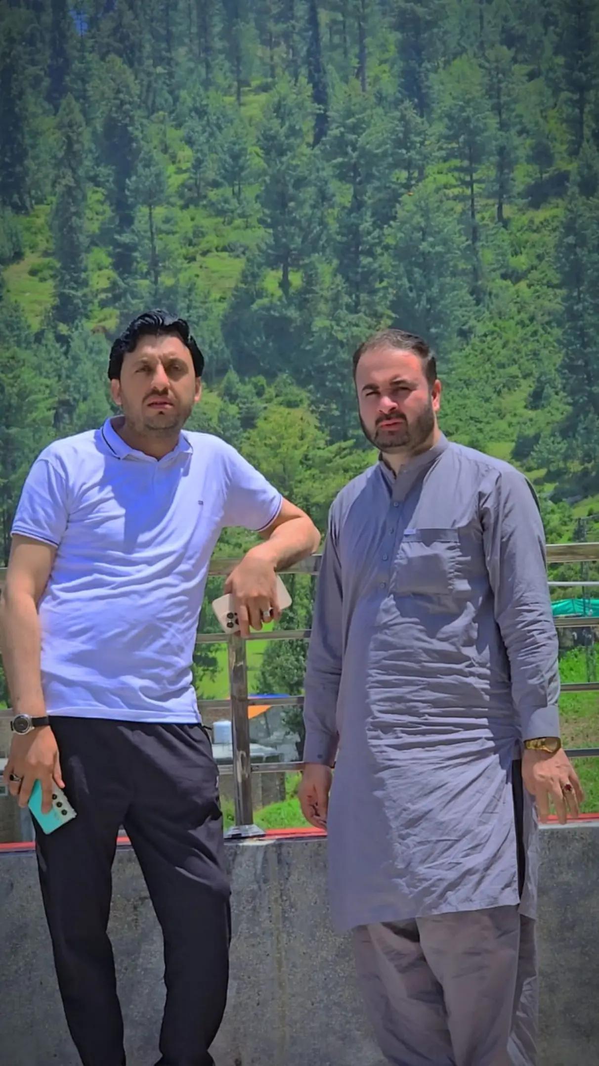 @AK🖤AFRiDi