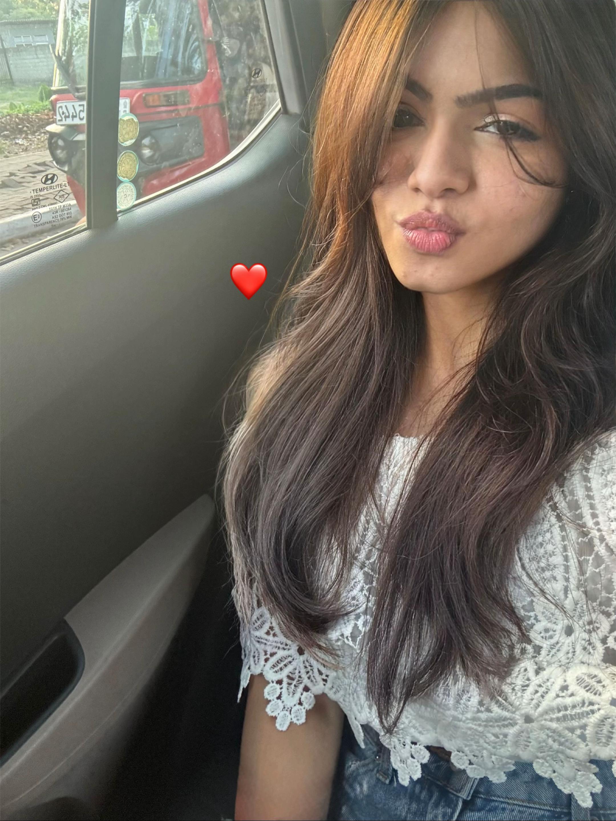 @Tishani Perera 🇱🇰