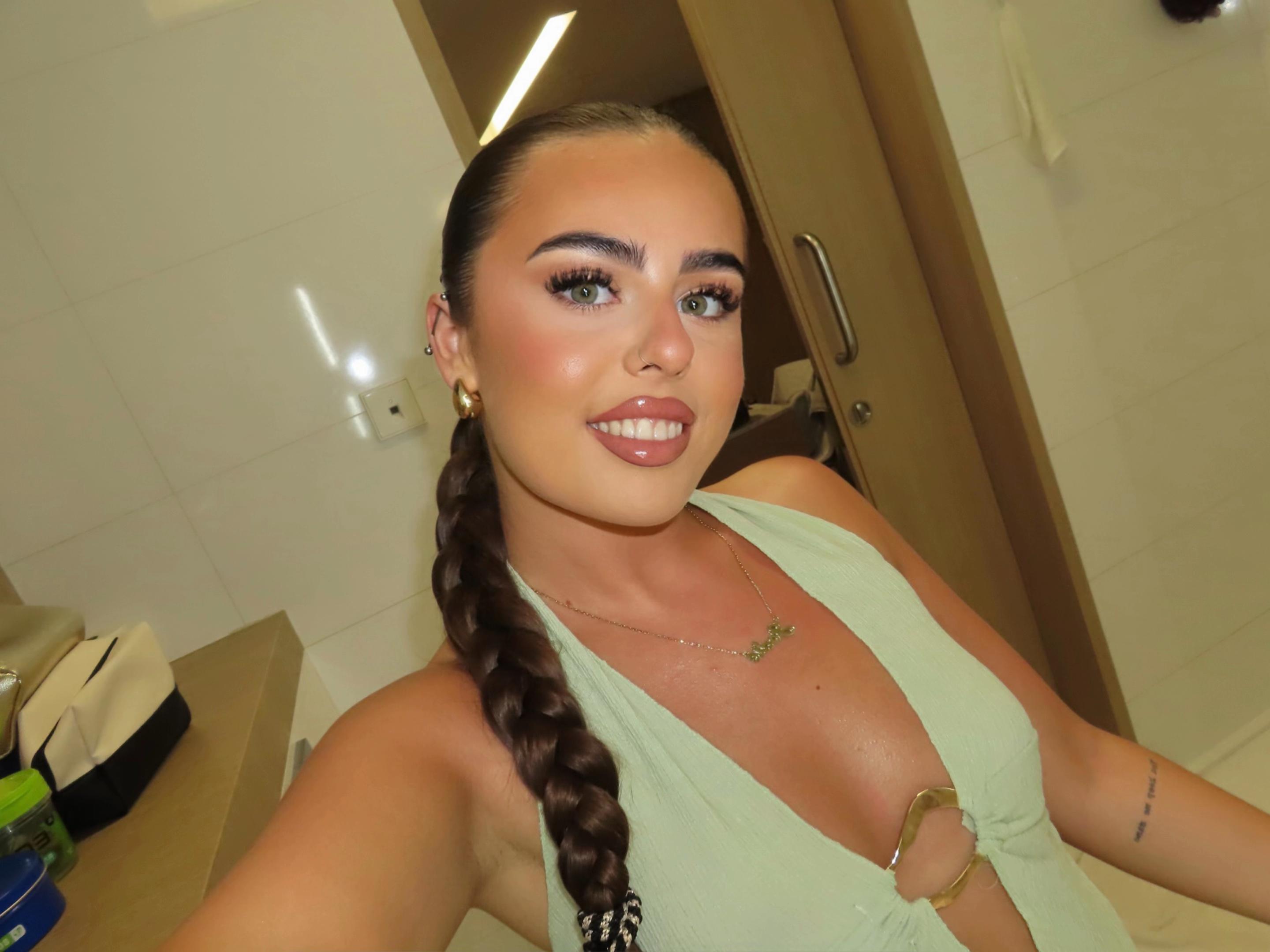 @jodiedunnehughes