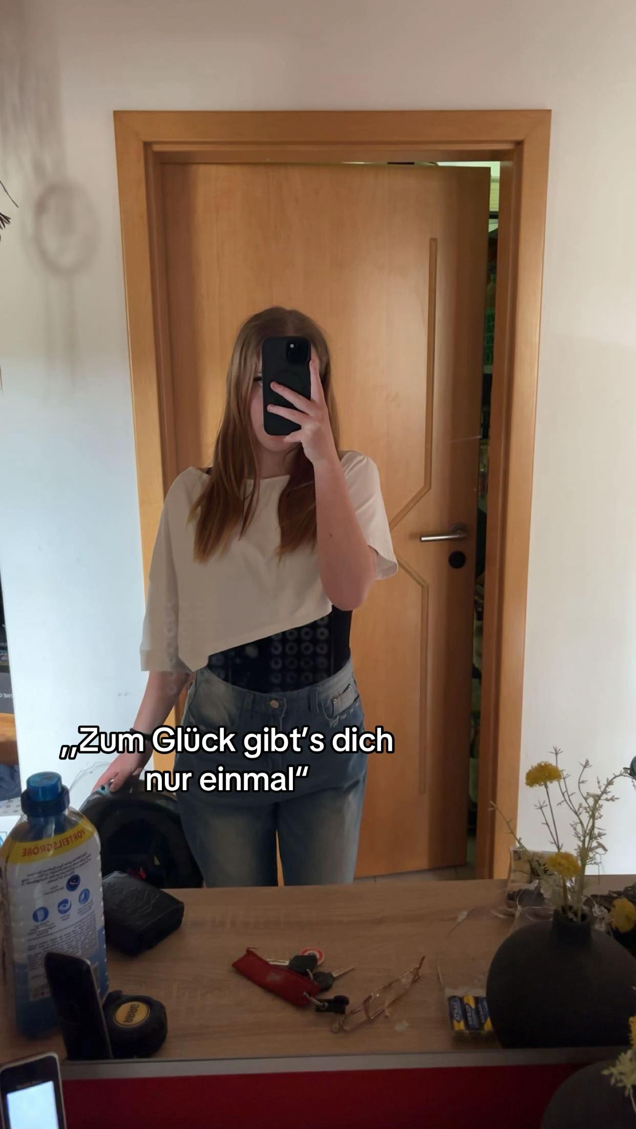 @Lena🌸