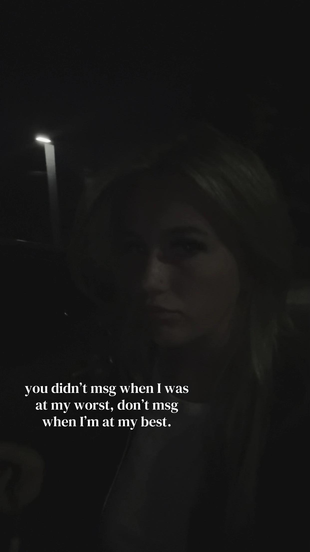 @𑣲br