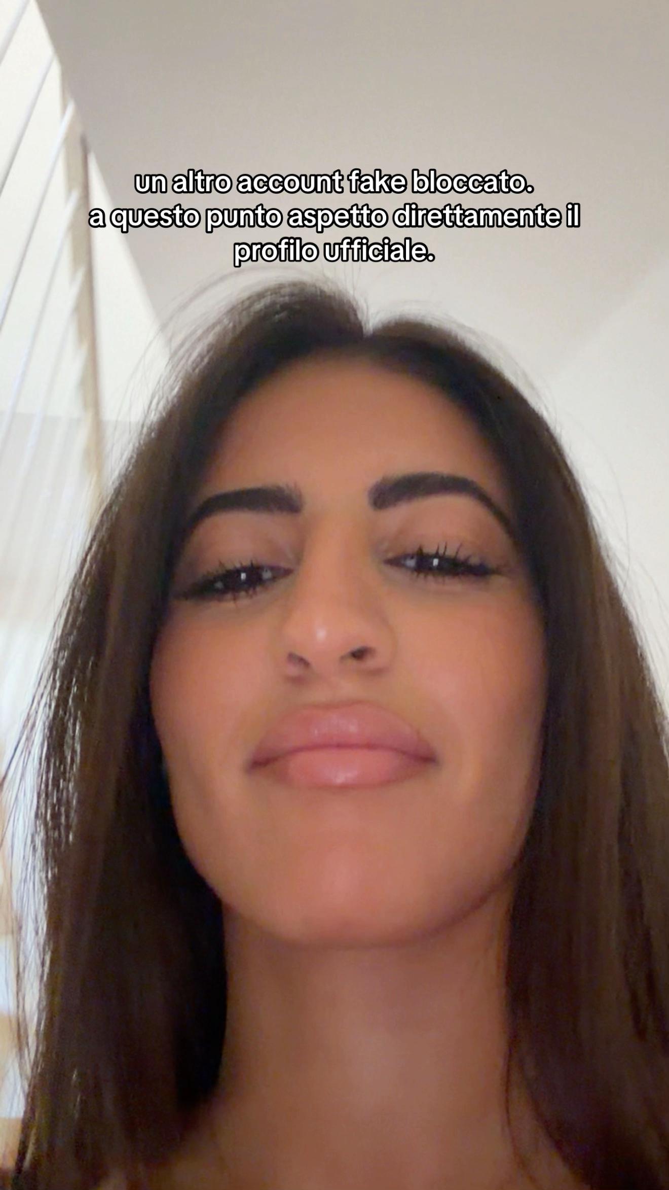 @𝗡𝗼𝗿𝗮 𝗛𝗮𝗹𝗹𝗮𝗯𝗼𝘂