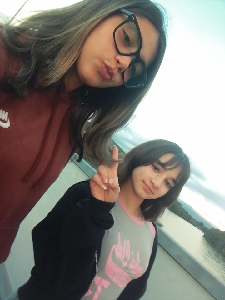 @𝐴𝑚𝑦_𝐸𝑚𝑢𝑐𝑐𝑖𝑎012