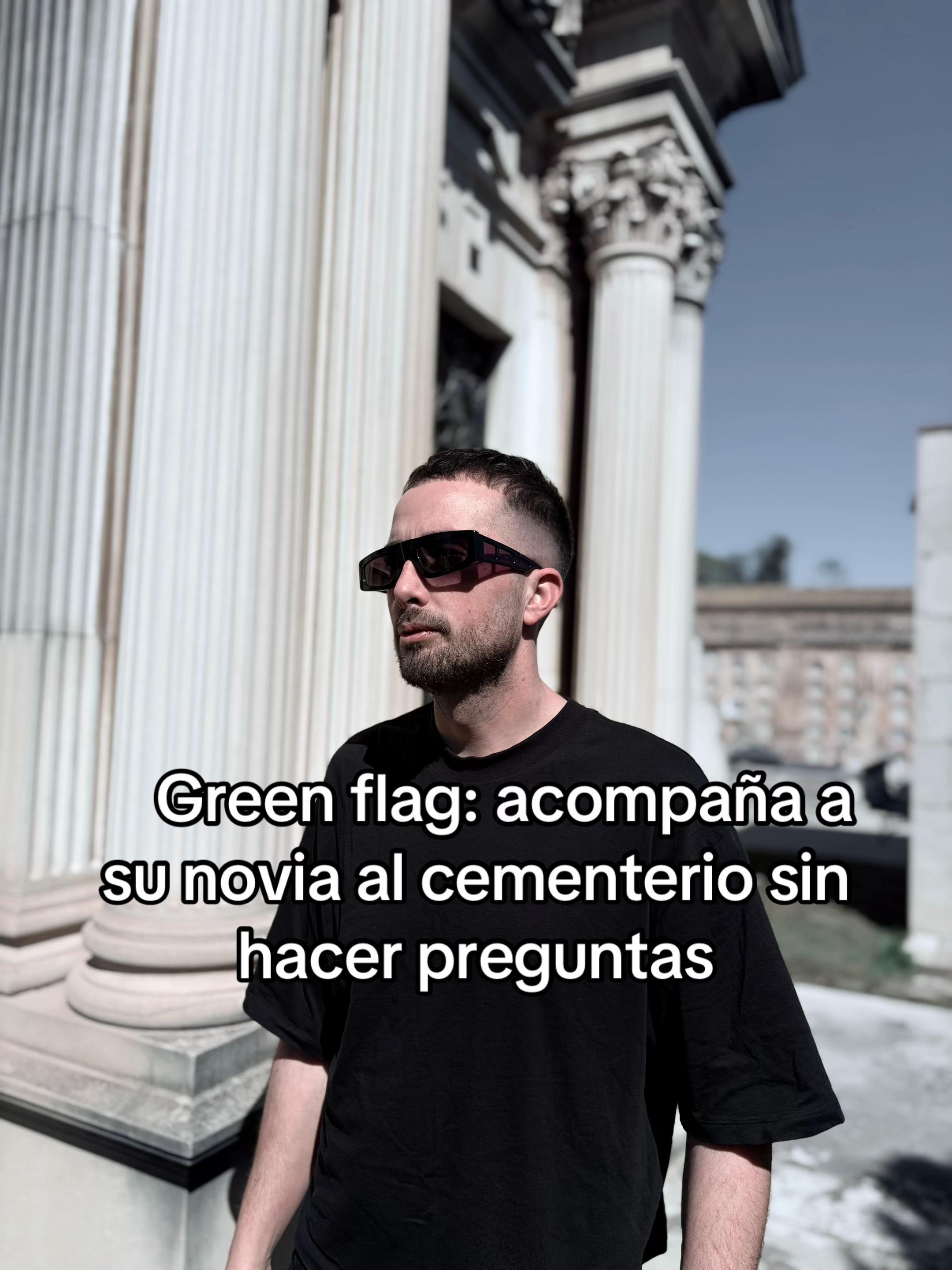 @𝒎𝒂𝒓𝒕𝒊𝒄𝒊𝒂 🜏