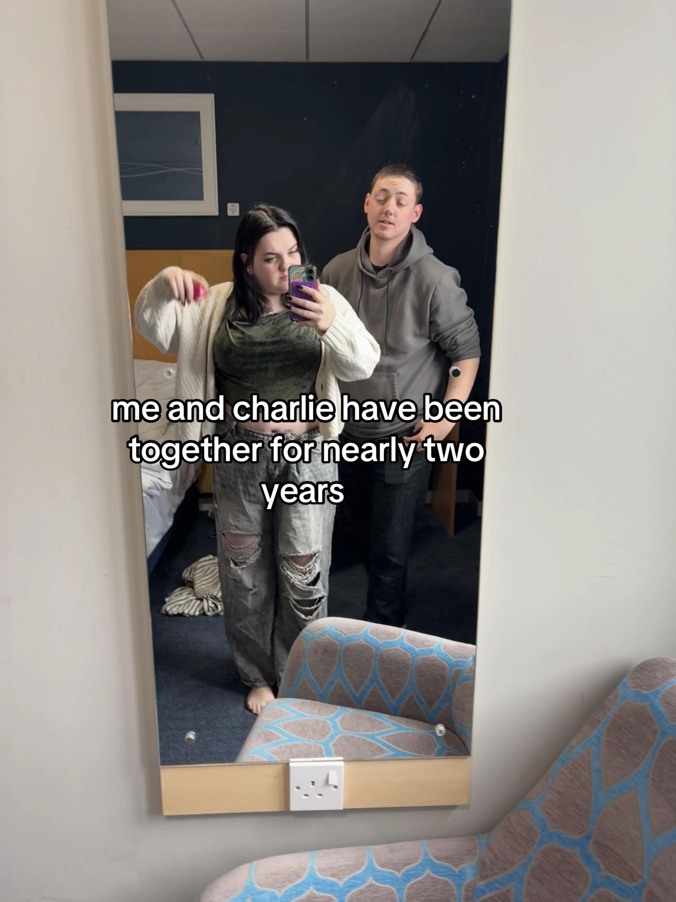 @😘