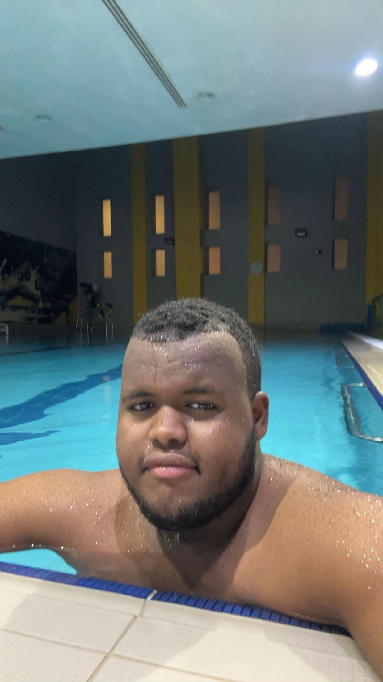 @عيد|💪🏾15k⏳