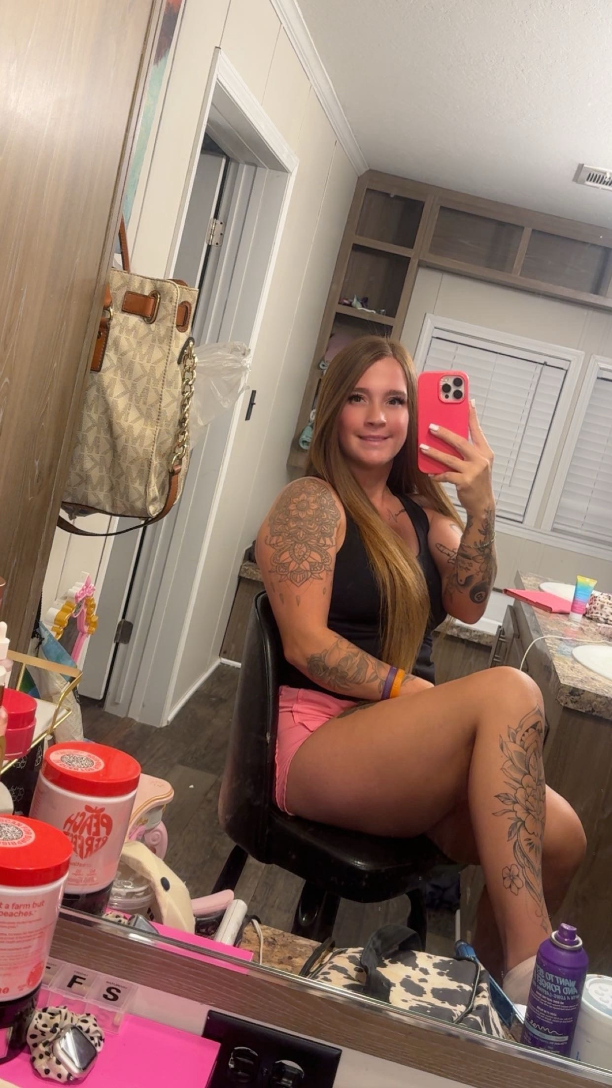 @Tierradenay97