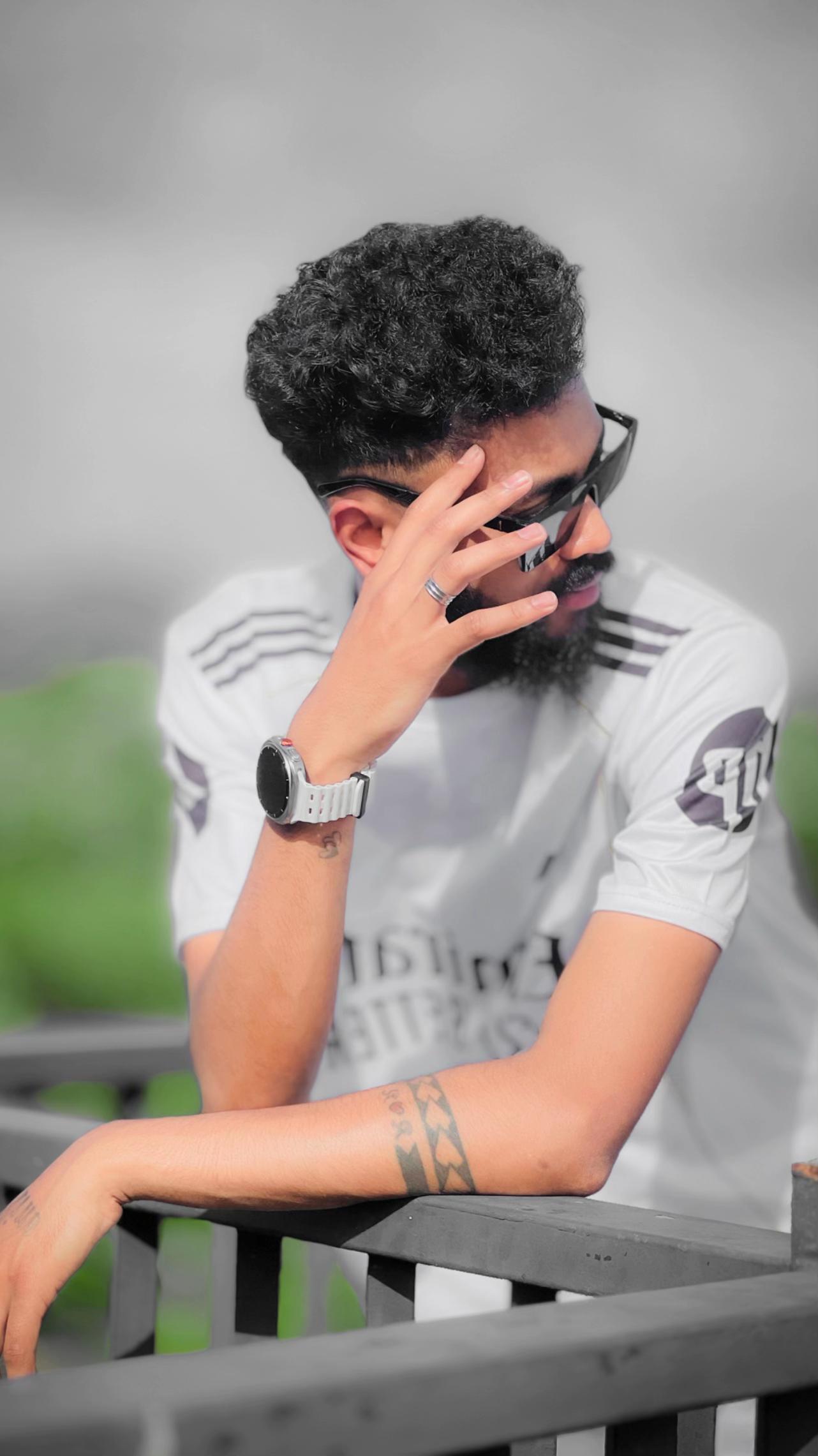 @๐ฅ ๐ฒ ๐ฑ ๐น๐ผ๐ด๐ฒ๐๐ต๐ท๏ธ