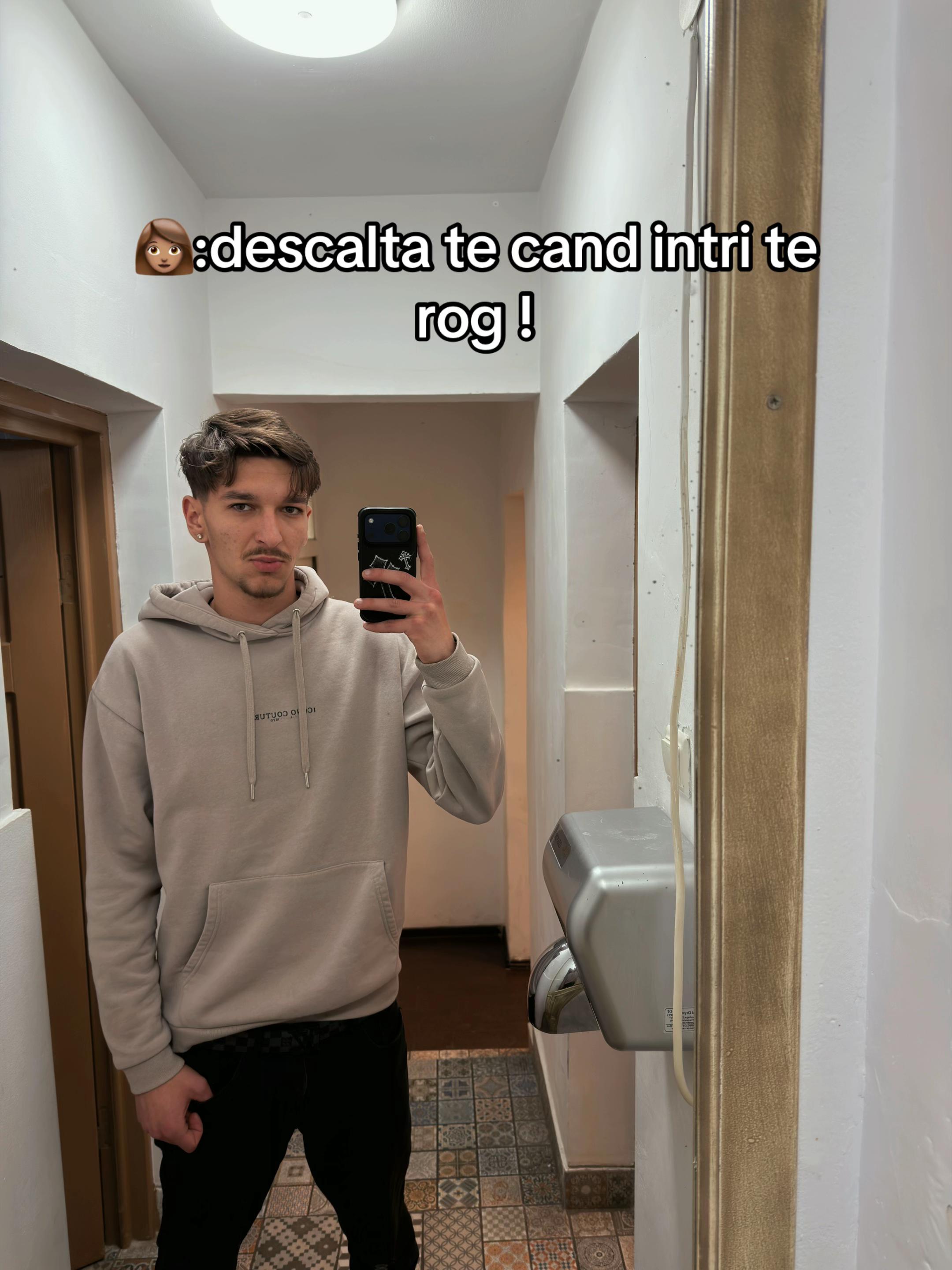 @𝓓🧪