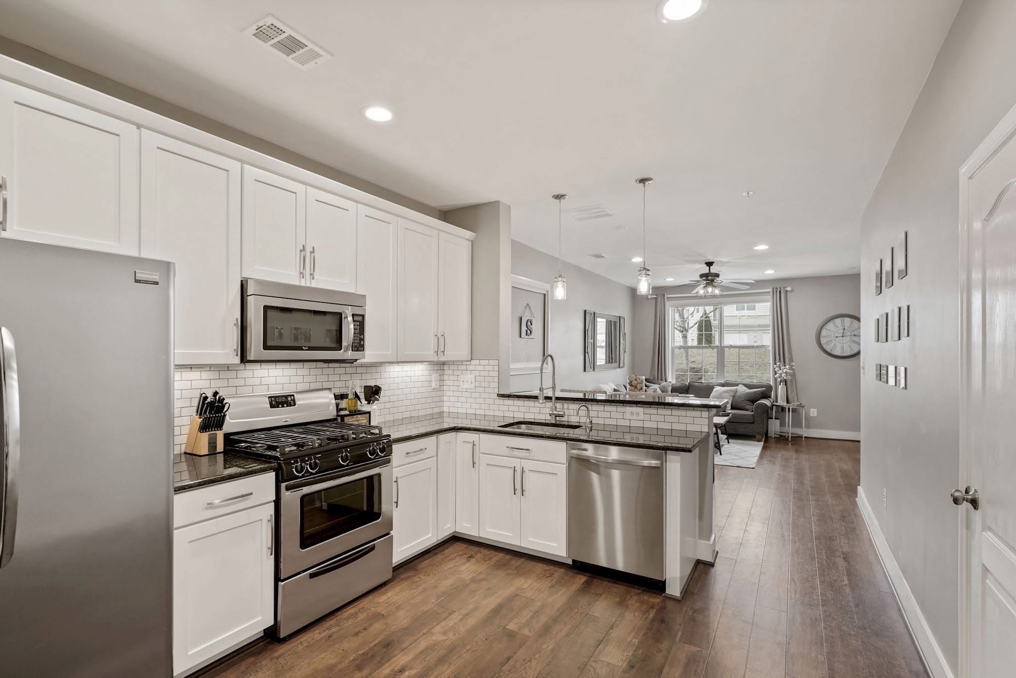 @Alexandra Iamandi, REALTOR&reg;