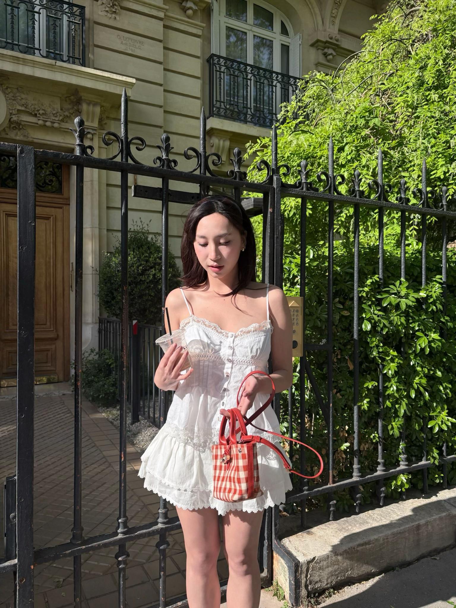 @Minh Thư Chloe 𖧷
