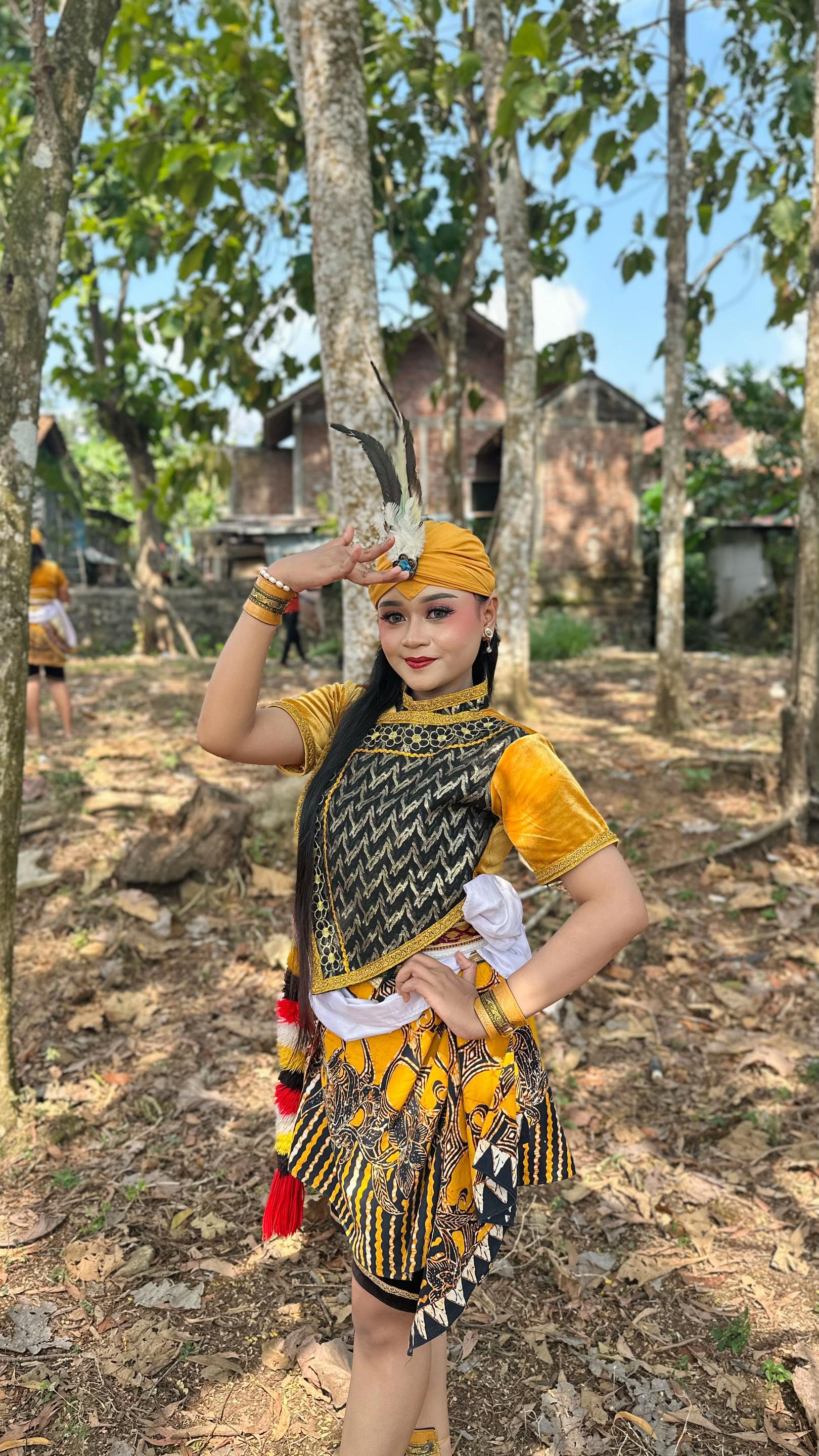 @Ara Tiara