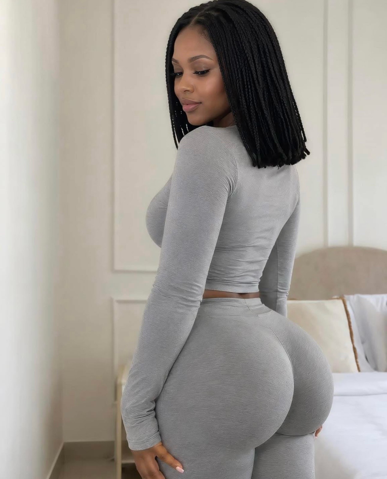 @WOW SHE SEXY