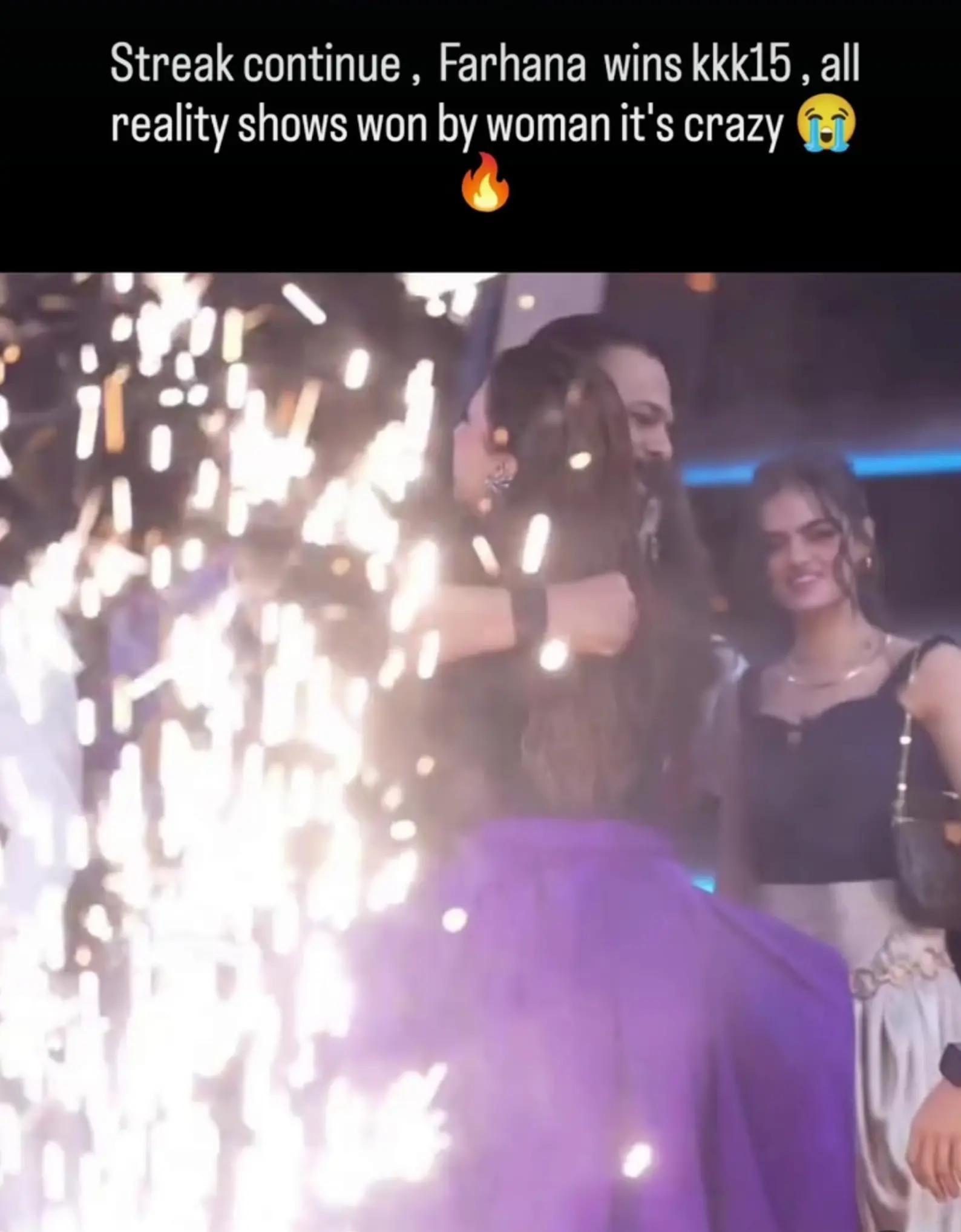 @😁 اک گل دساں 😂