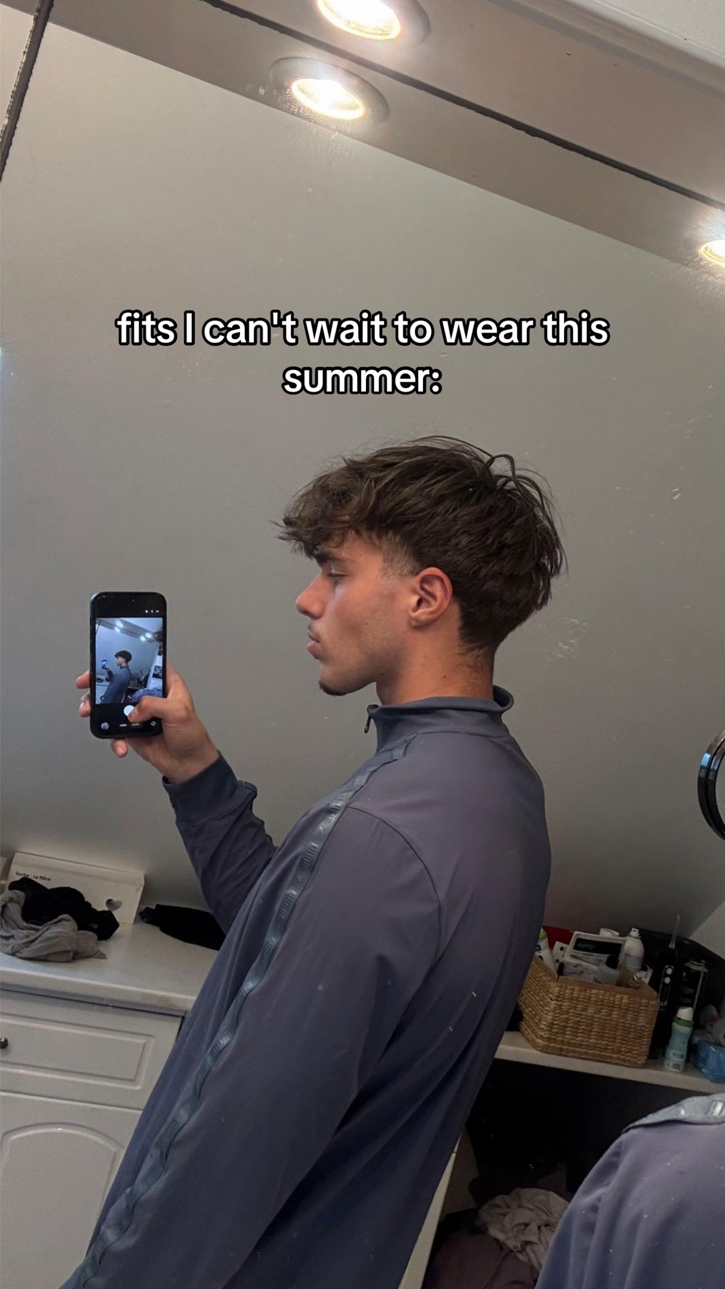 @Loïs