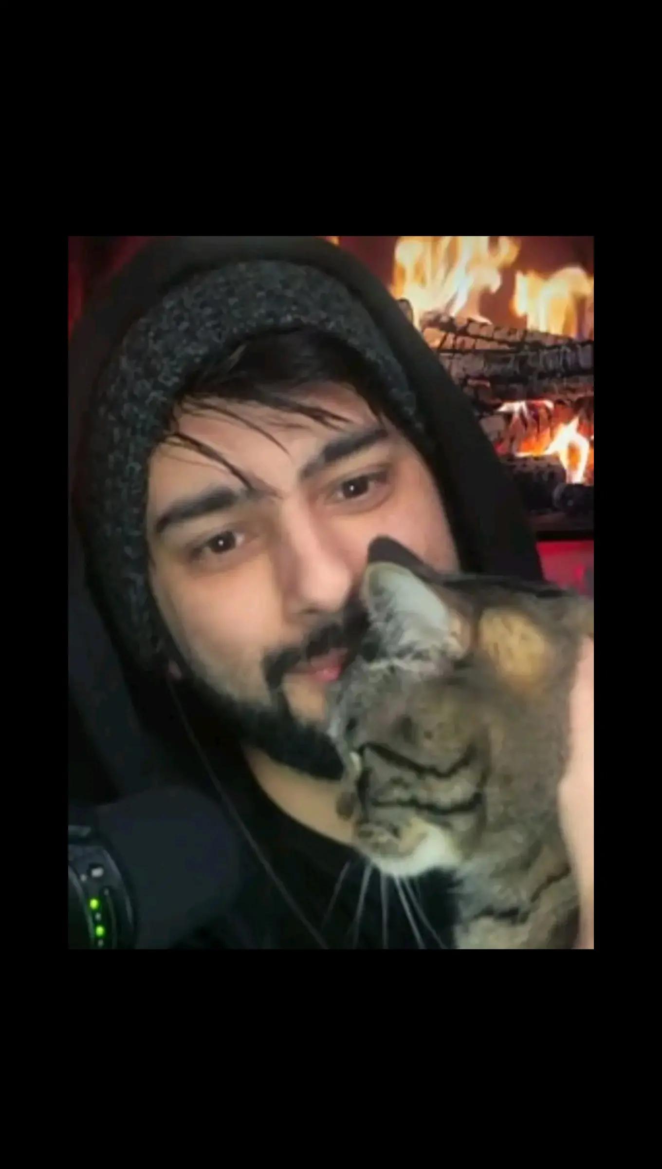 @Alychemist