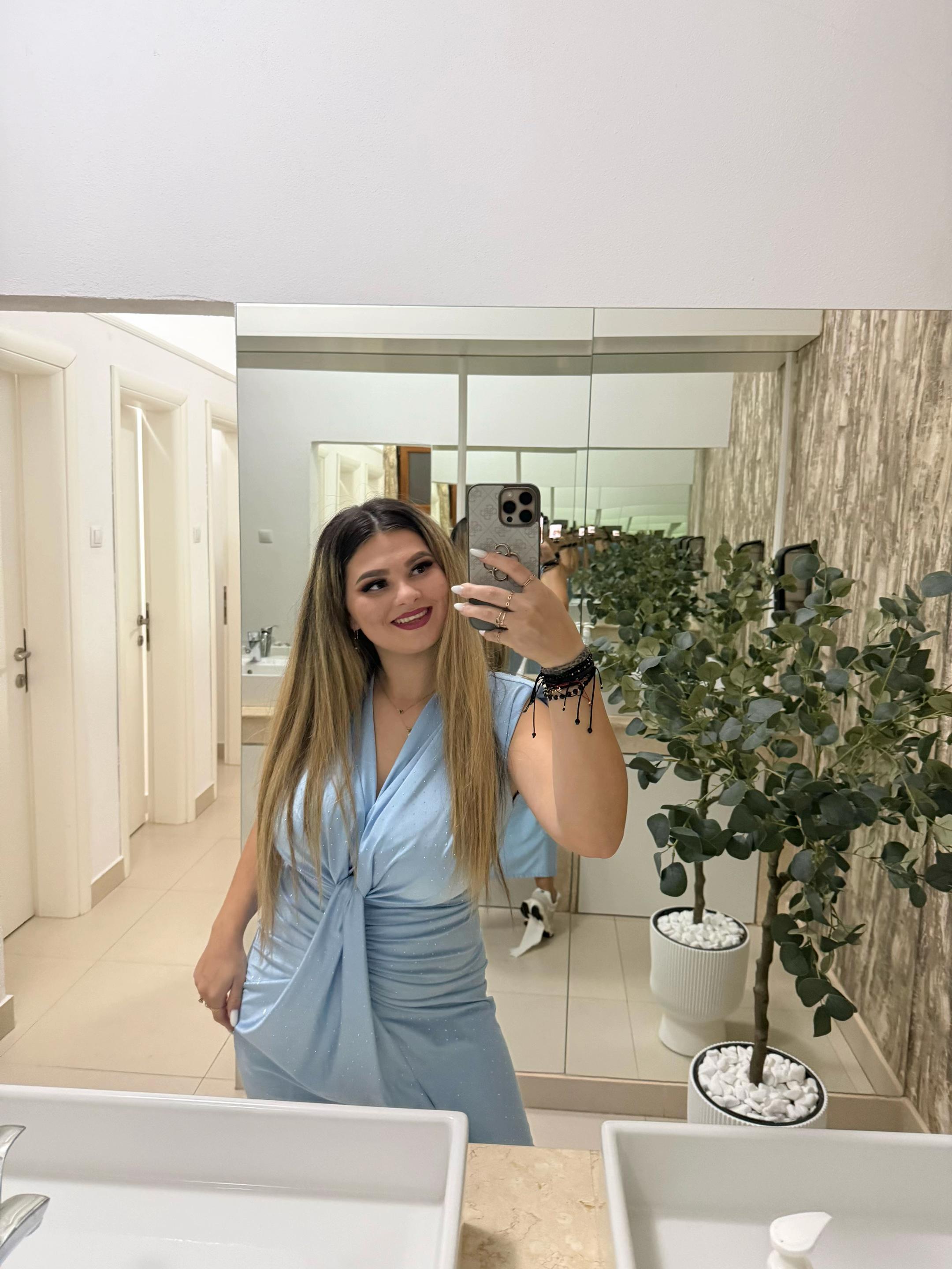@Andreea Elena-Nicolescu