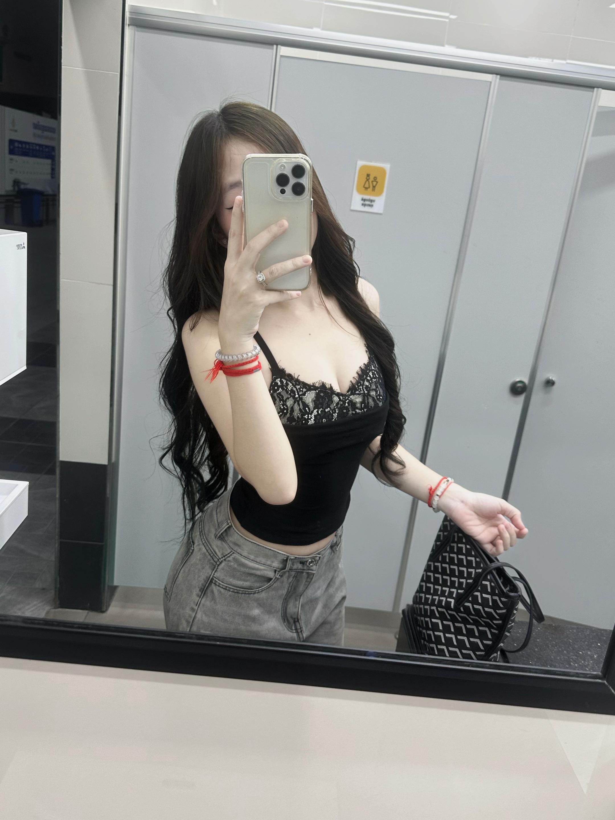 @Lynaa